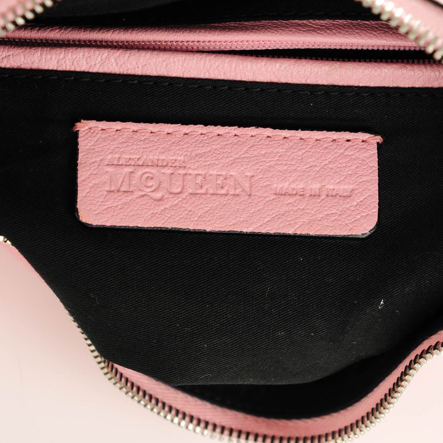 Pebbled Calfskin Small De Manta Clutch Rosa