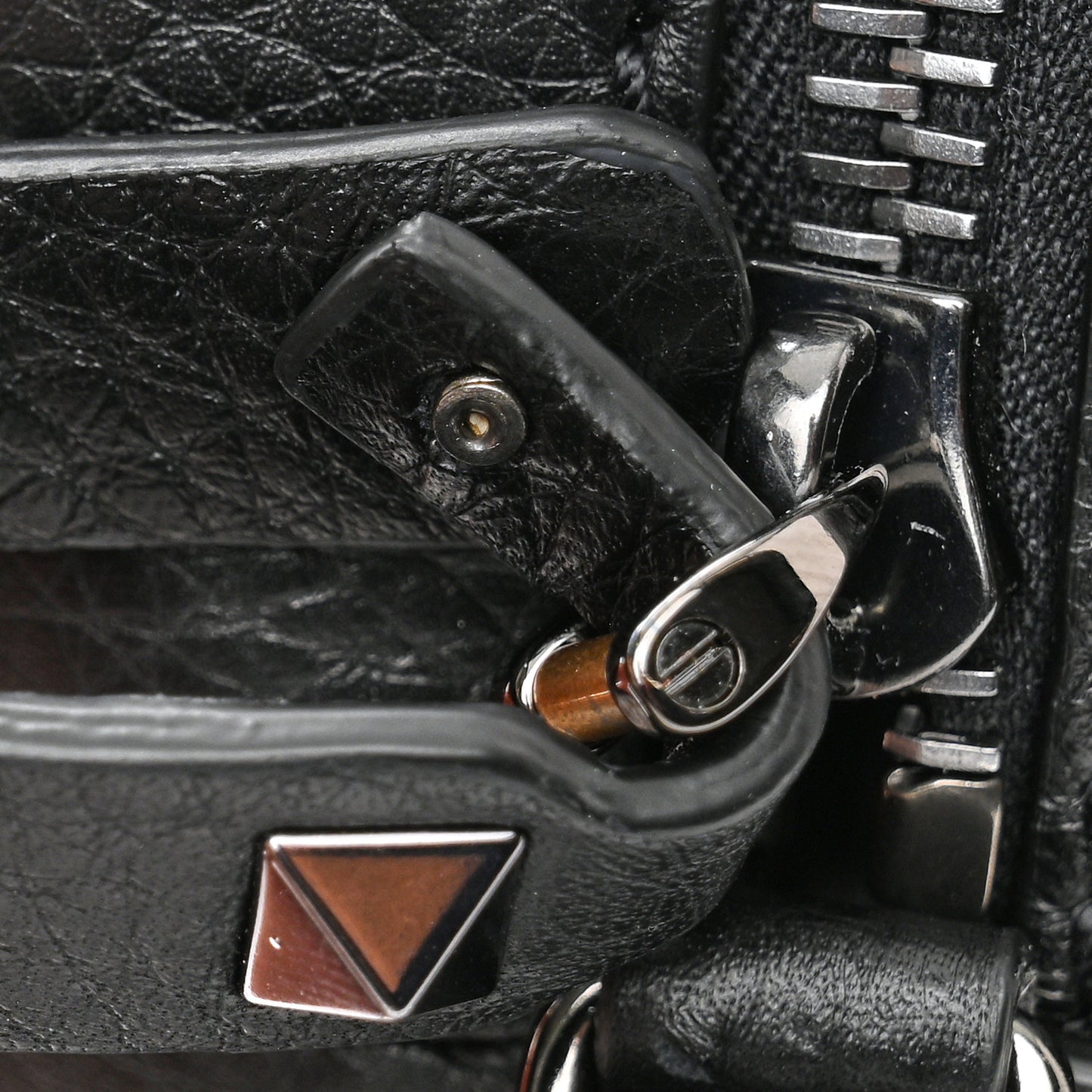 Pebbled Calfskin Rockstud Camera Crossbody Bag Black