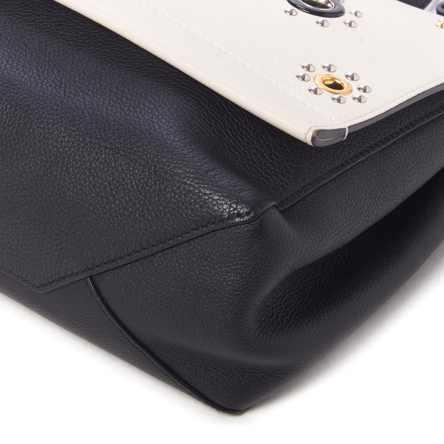 Calfskin Mechanical Flowers Lockme II Black White