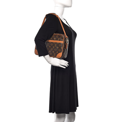 Louis Vuitton Monogram Trocadero 30 2 of 18