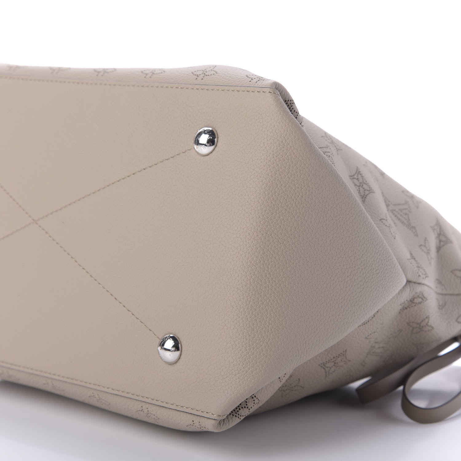 Louis Vuitton Mahina Beaubourg Hobo MM Galet 7 of 9