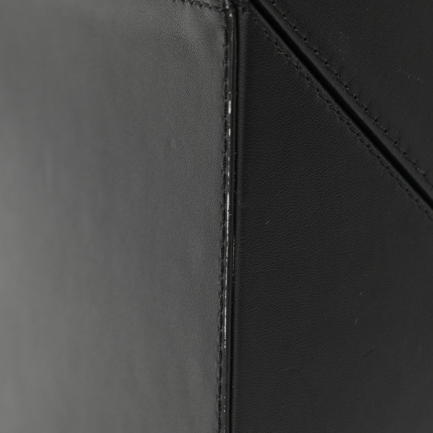 Calfskin Daisey Box Clutch Black