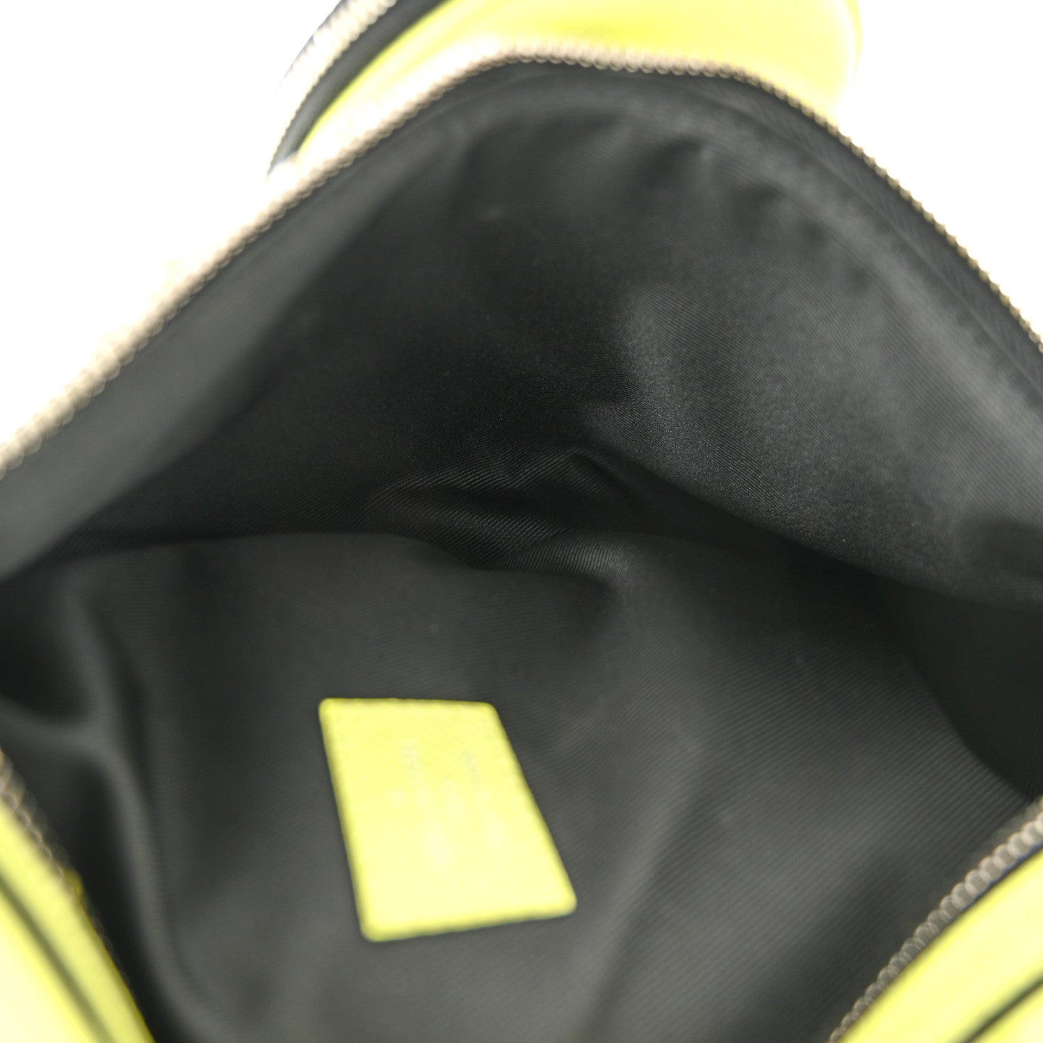 Louis Vuitton Taigarama Duo Slingbag Lemon Yellow 6 of 10