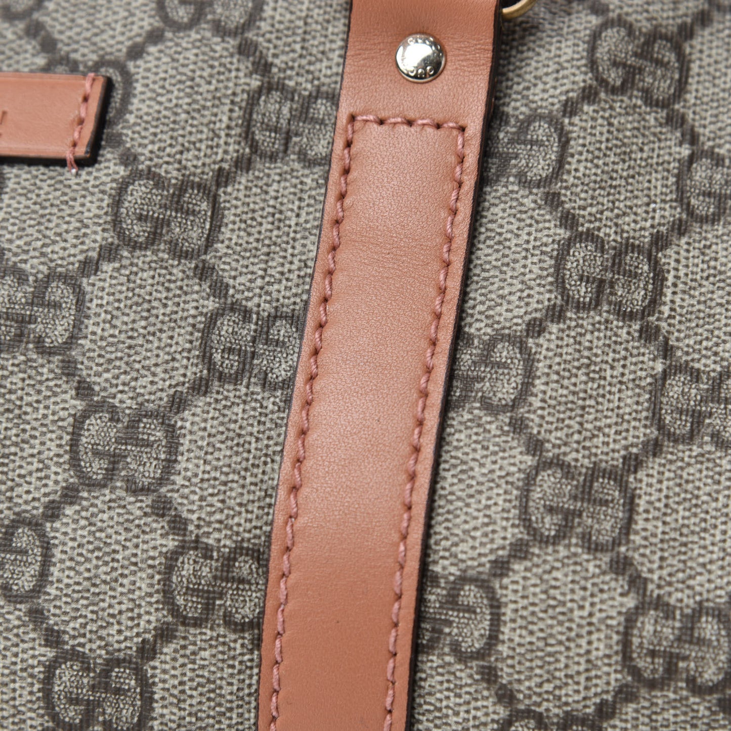 GG Plus Monogram Medium Joy Boston Rose Beige