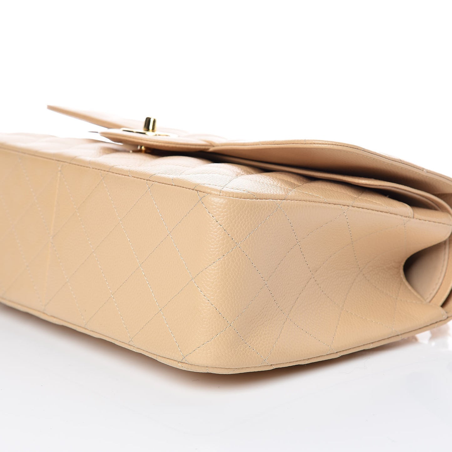 Caviar Quilted Jumbo Double Flap Beige Clair