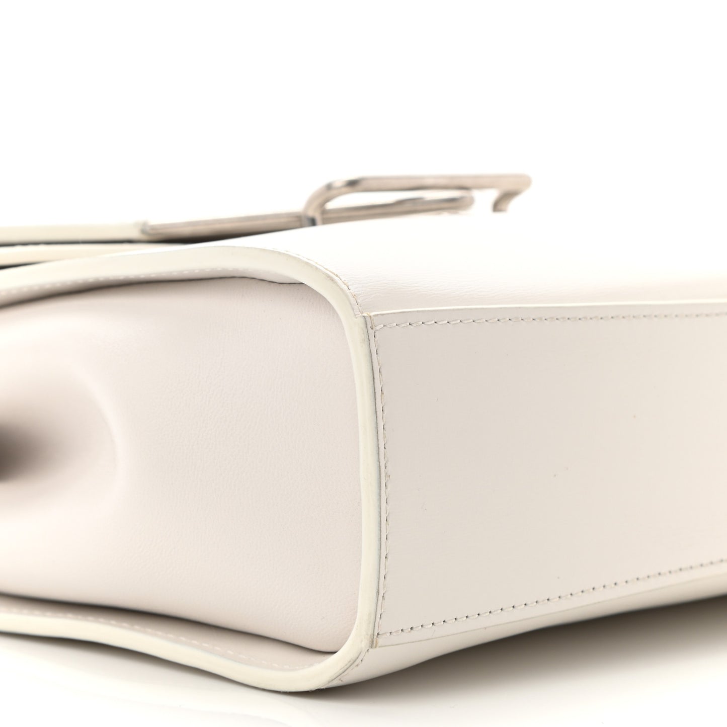 Box Calfskin Nappa Clip Bag Chalk