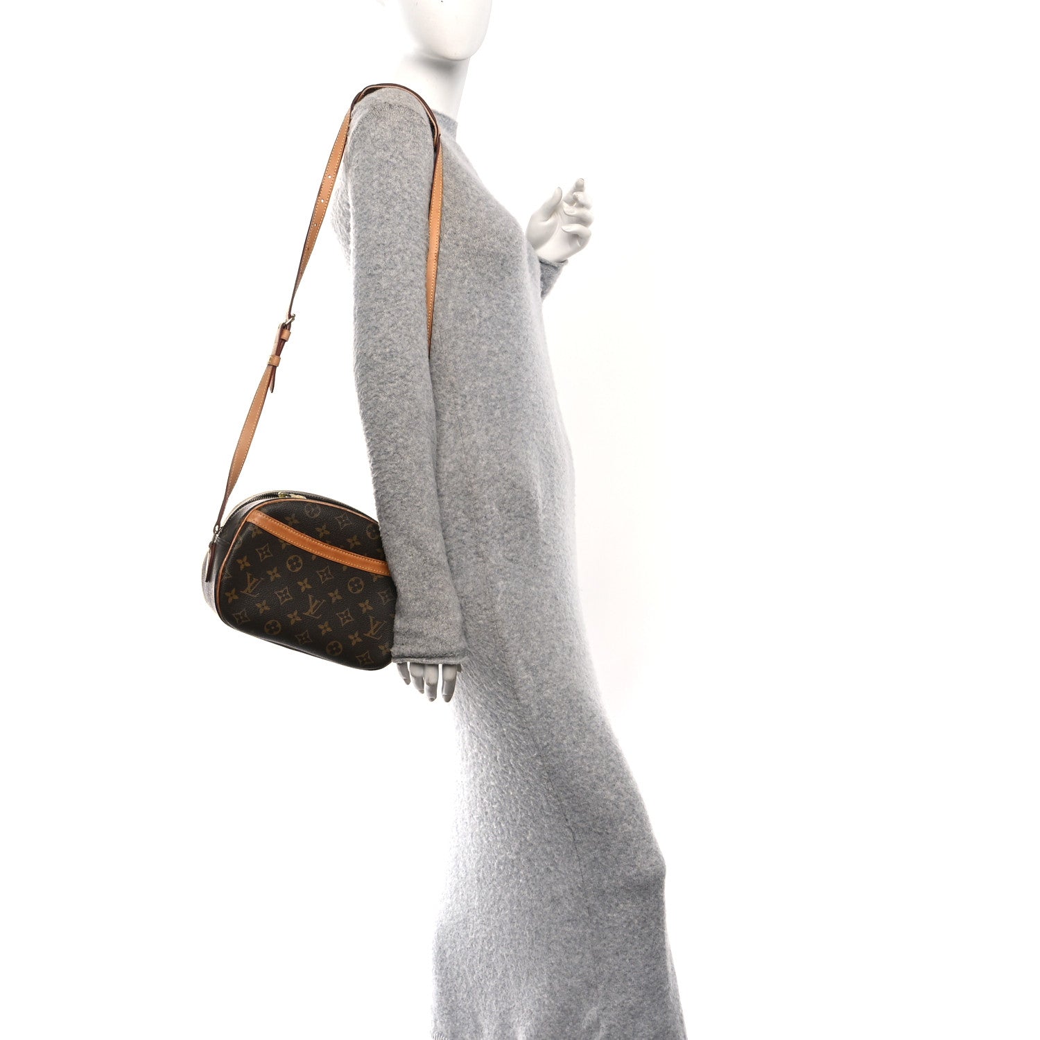Louis Vuitton Monogram Blois 2 of 10