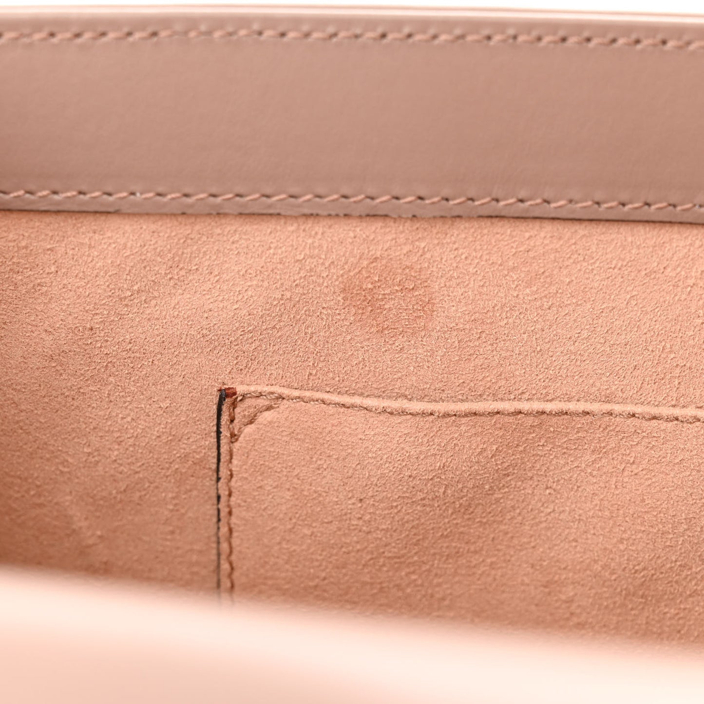 Calfskin Matelasse GG Marmont Clutch Porcelain Rose