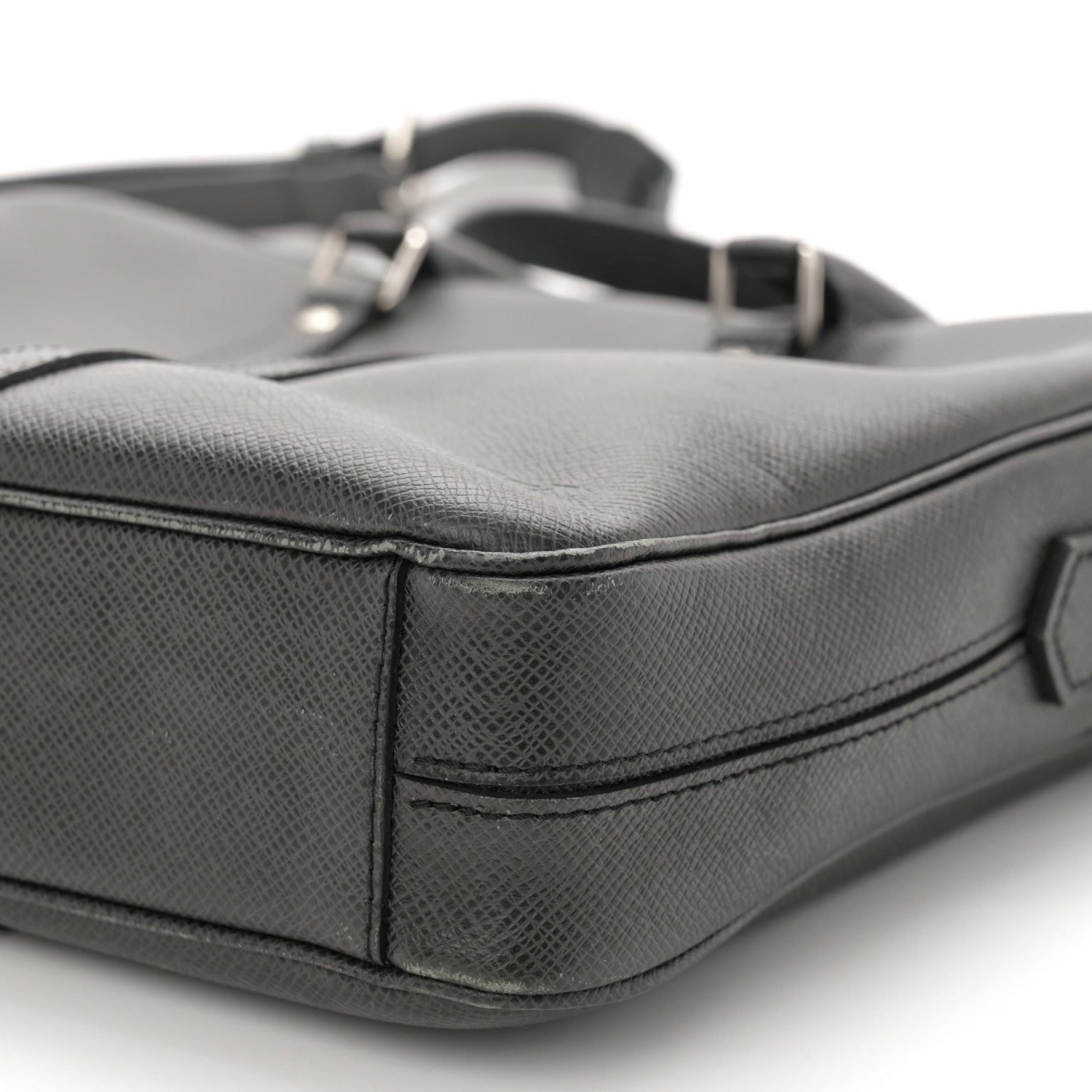 Louis Vuitton Taiga Porte Documents Voyage PM Ardoise 10 of 15