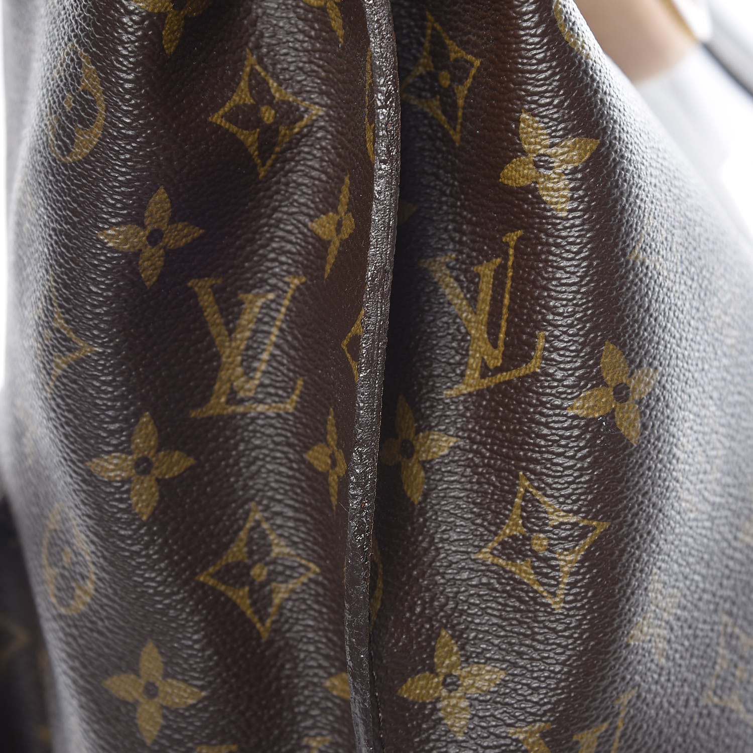 Louis Vuitton Monogram Metis 16 of 23