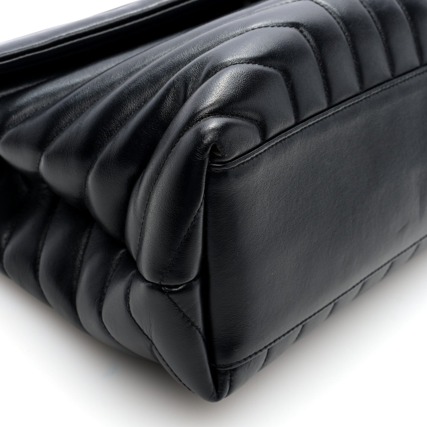 Saint Laurent Calfskin Y Quilted Monogram Monochrome Medium Loulou Chain Satchel Black 8 of 9