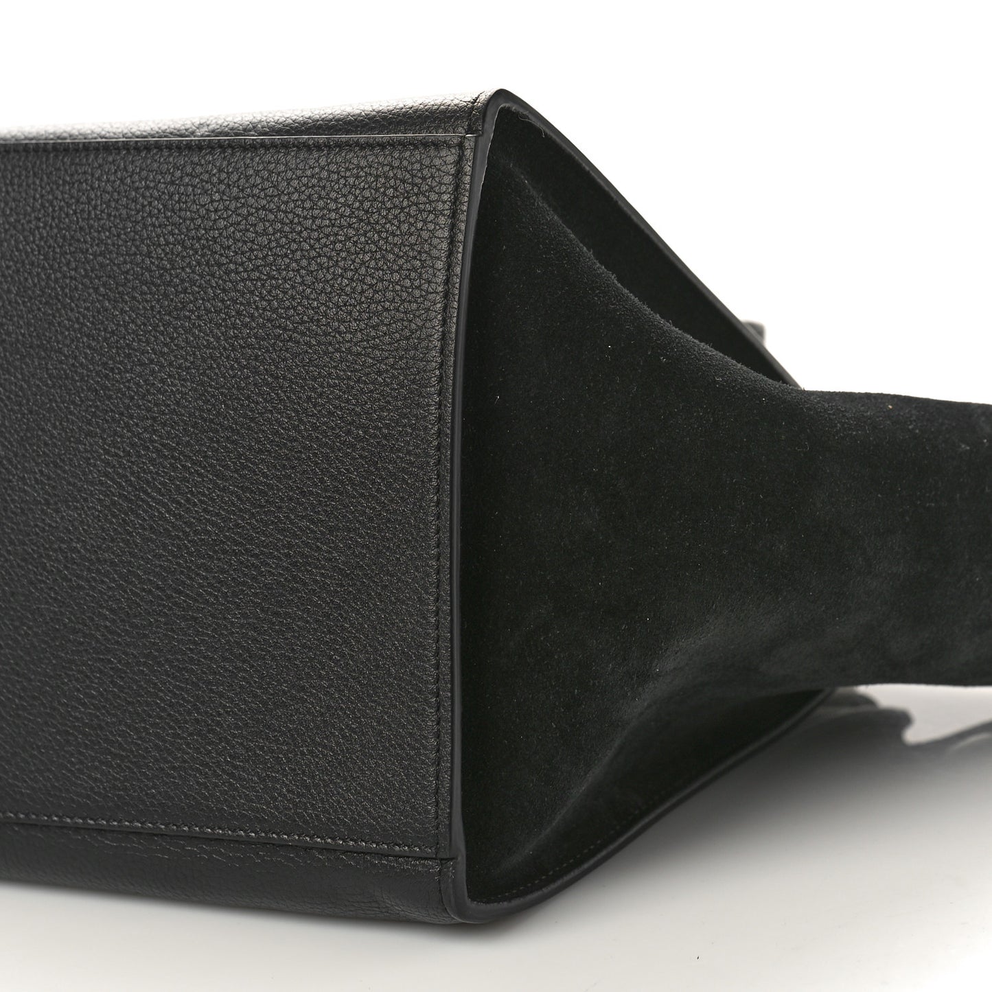 Drummed Calfskin Suede Medium Trapeze Black