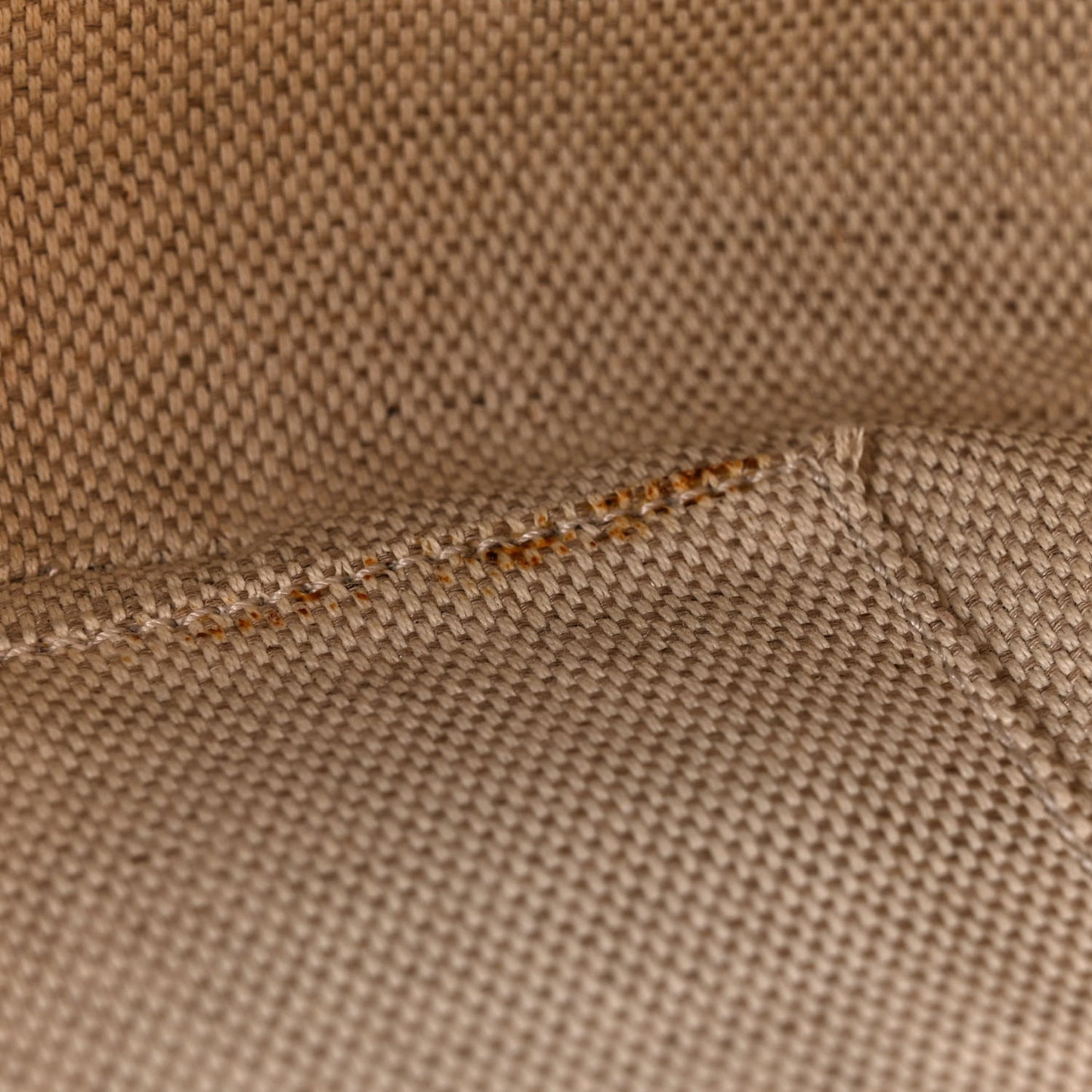 Pebbled Calfskin Small Soho Disco Bag Camelia
