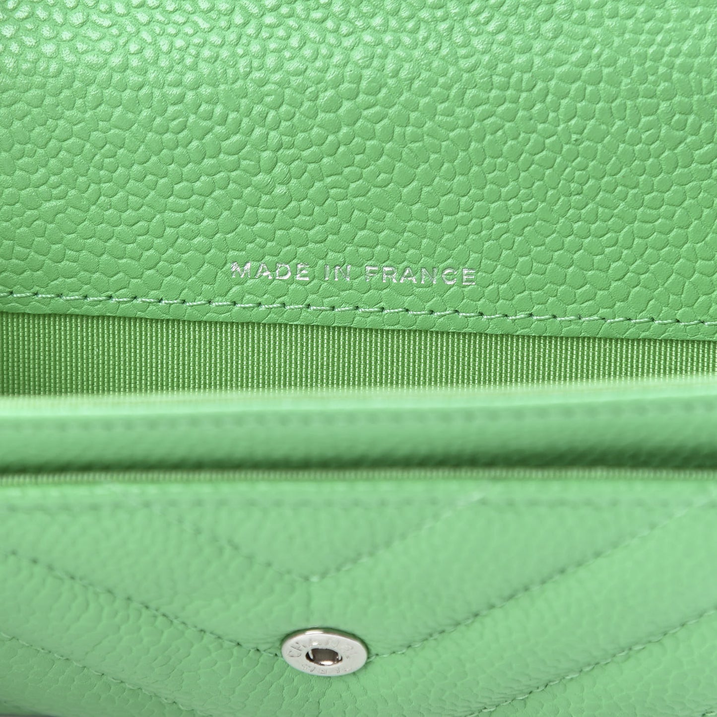 Caviar Chevron Quilted Flap Card Holder Green