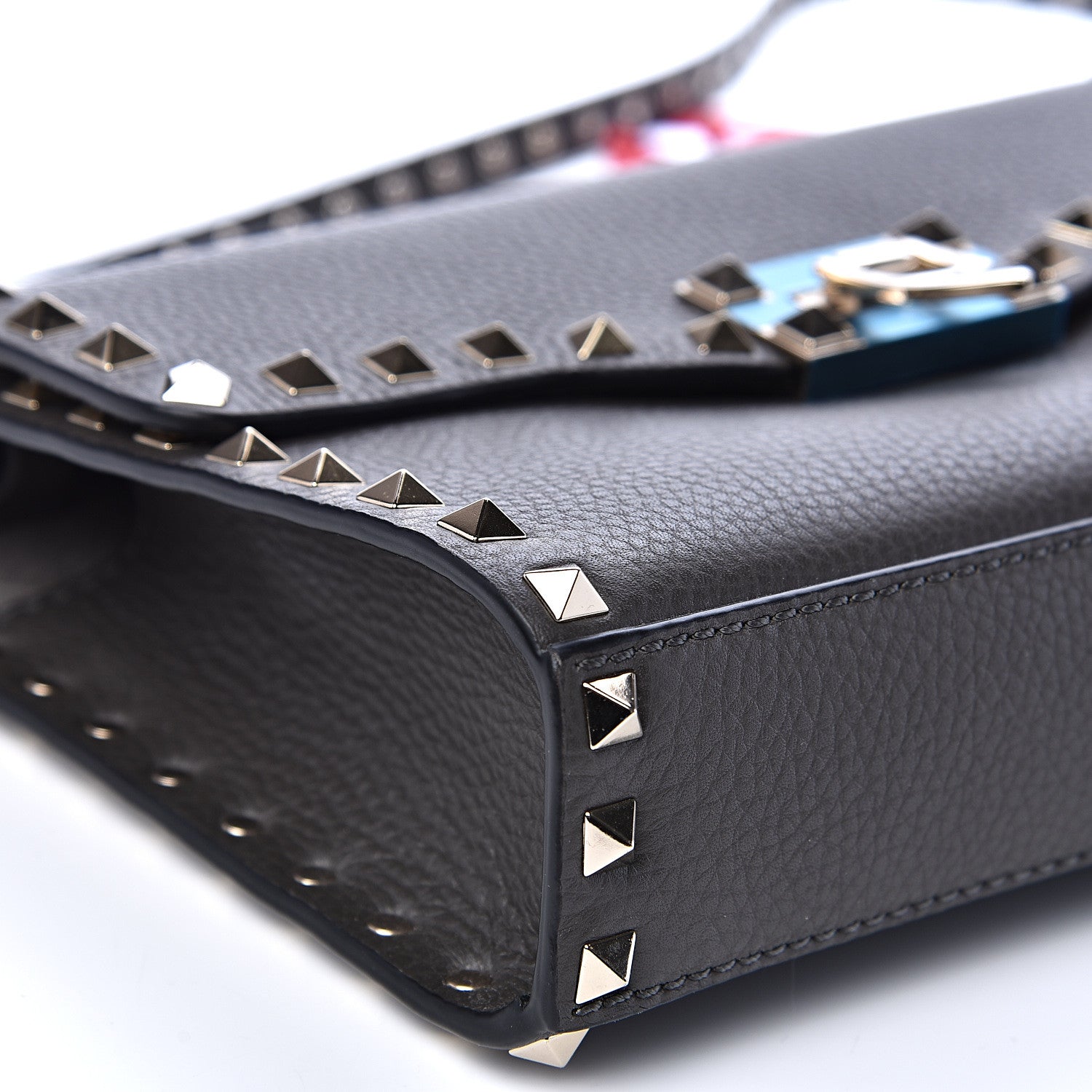 Valentino Garavani Pebbled Calfskin Medium Rockstud Flip Lock Crossbody Bag Graphite 6 of 9