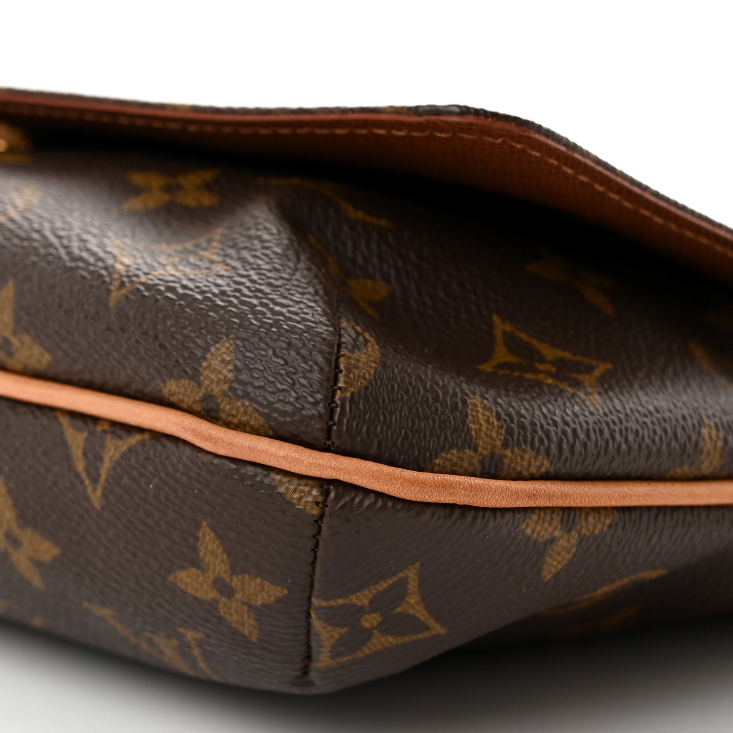 Monogram Musette Tango
