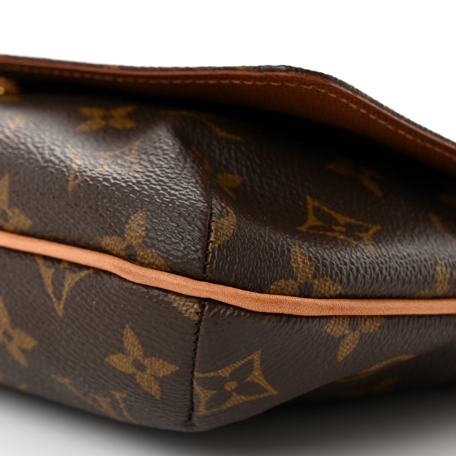 Louis Vuitton Monogram Musette Tango 9 of 9