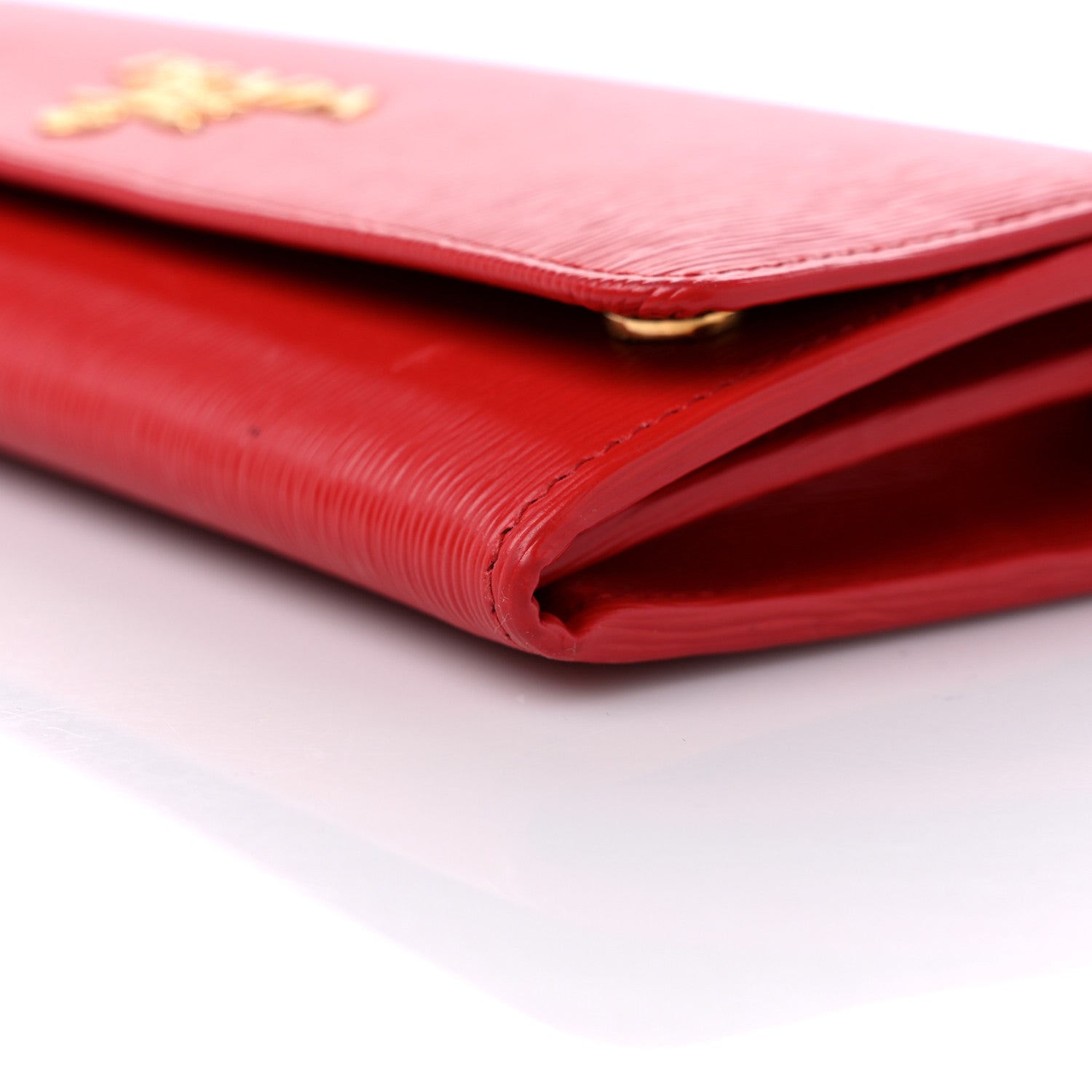 Prada Vitello Move Metal Oro Chain Wallet Lacca 8 of 13
