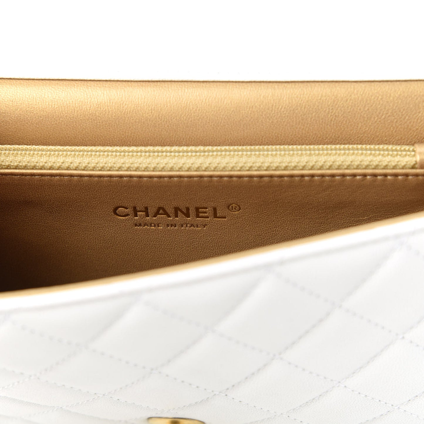 Lambskin Quilted Small Chic Pearls Flap White