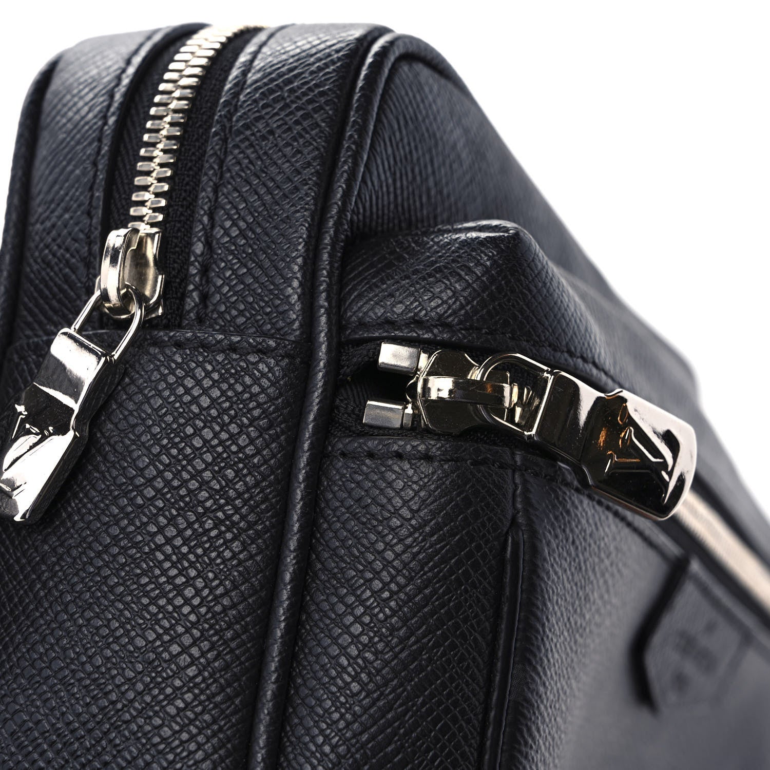 Louis Vuitton Taiga Monogram Eclipse Outdoor Bum Bag Black 10 of 10