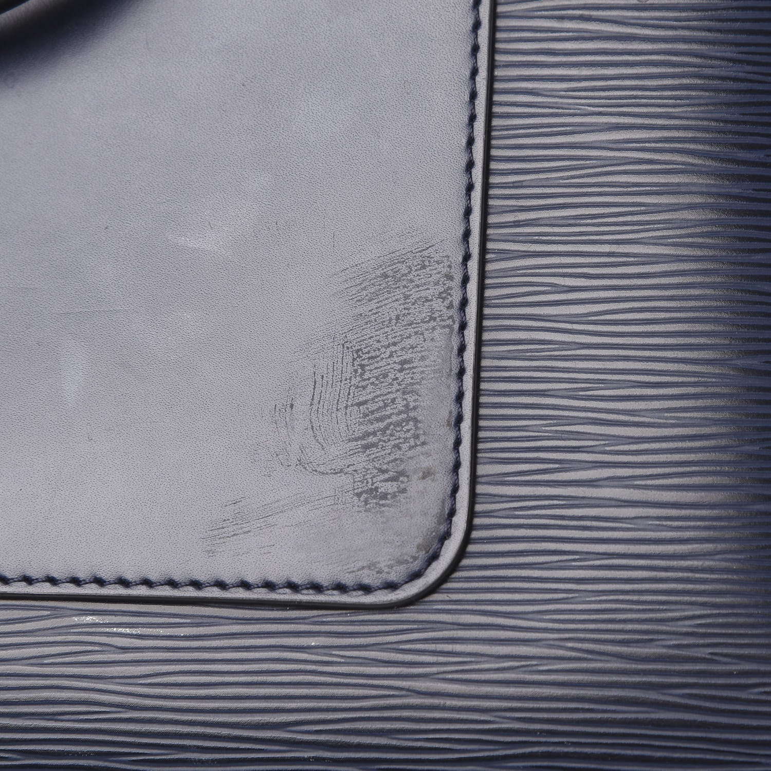 Louis Vuitton Epi Kleber MM Indigo 17 of 18