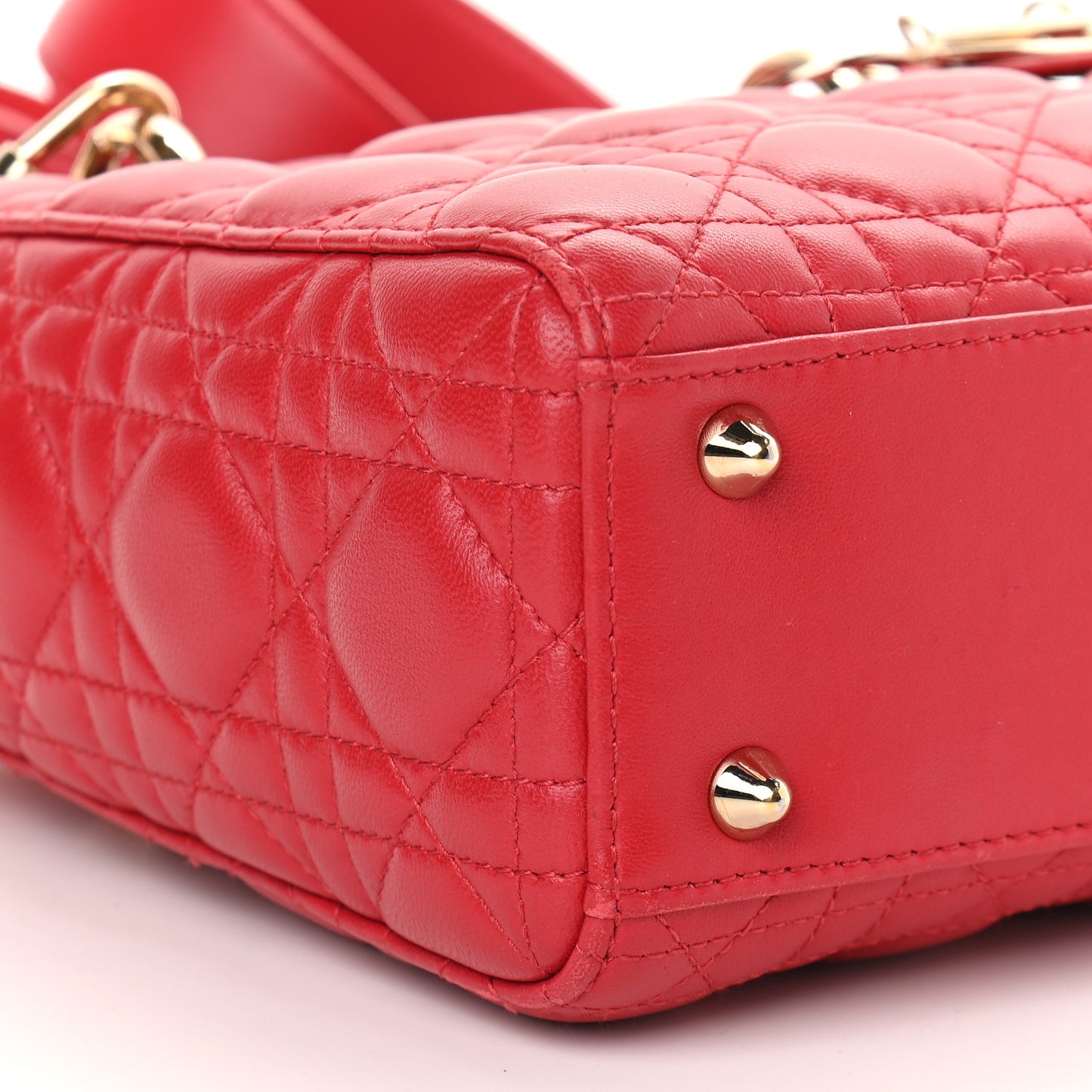 Lambskin Cannage Small Lucky Badges My Lady Dior Red