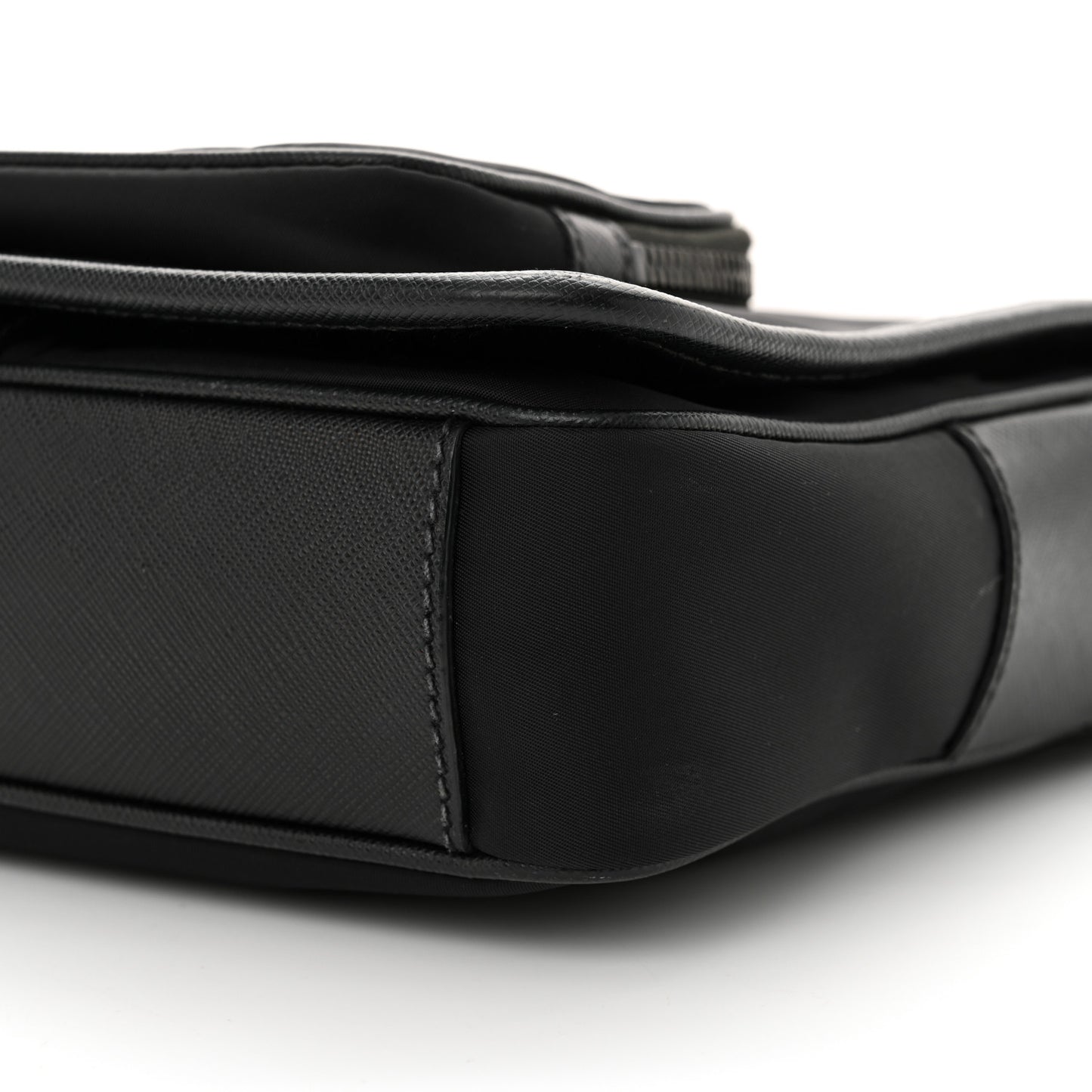 Re-Nylon Tessuto Saffiano Pocket Flap Messenger Bag Black