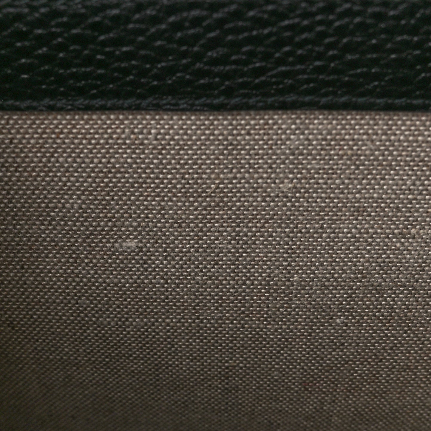Dollar Calfskin Interlocking G Chain Wallet Black