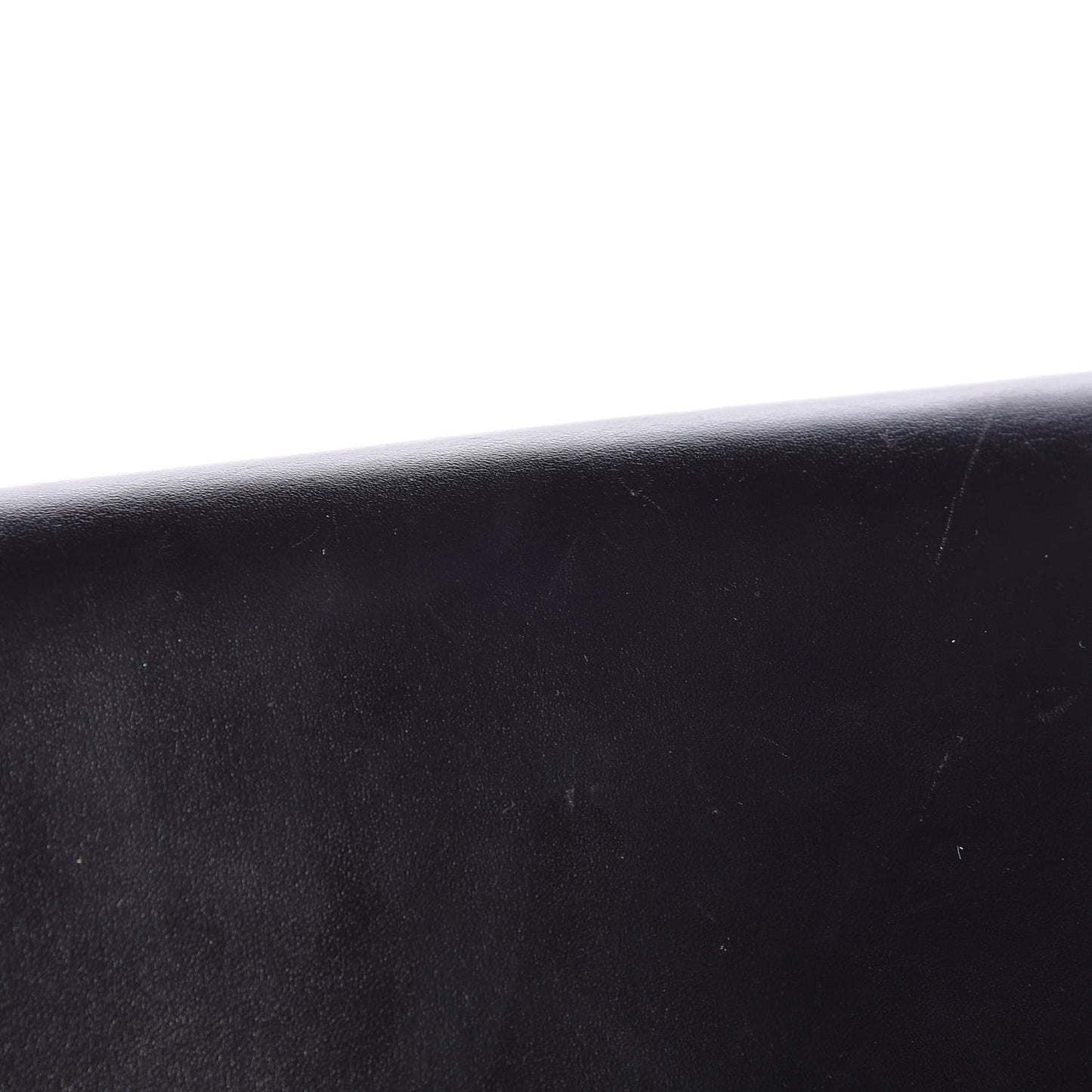 Calfskin Chain Louise GM Black