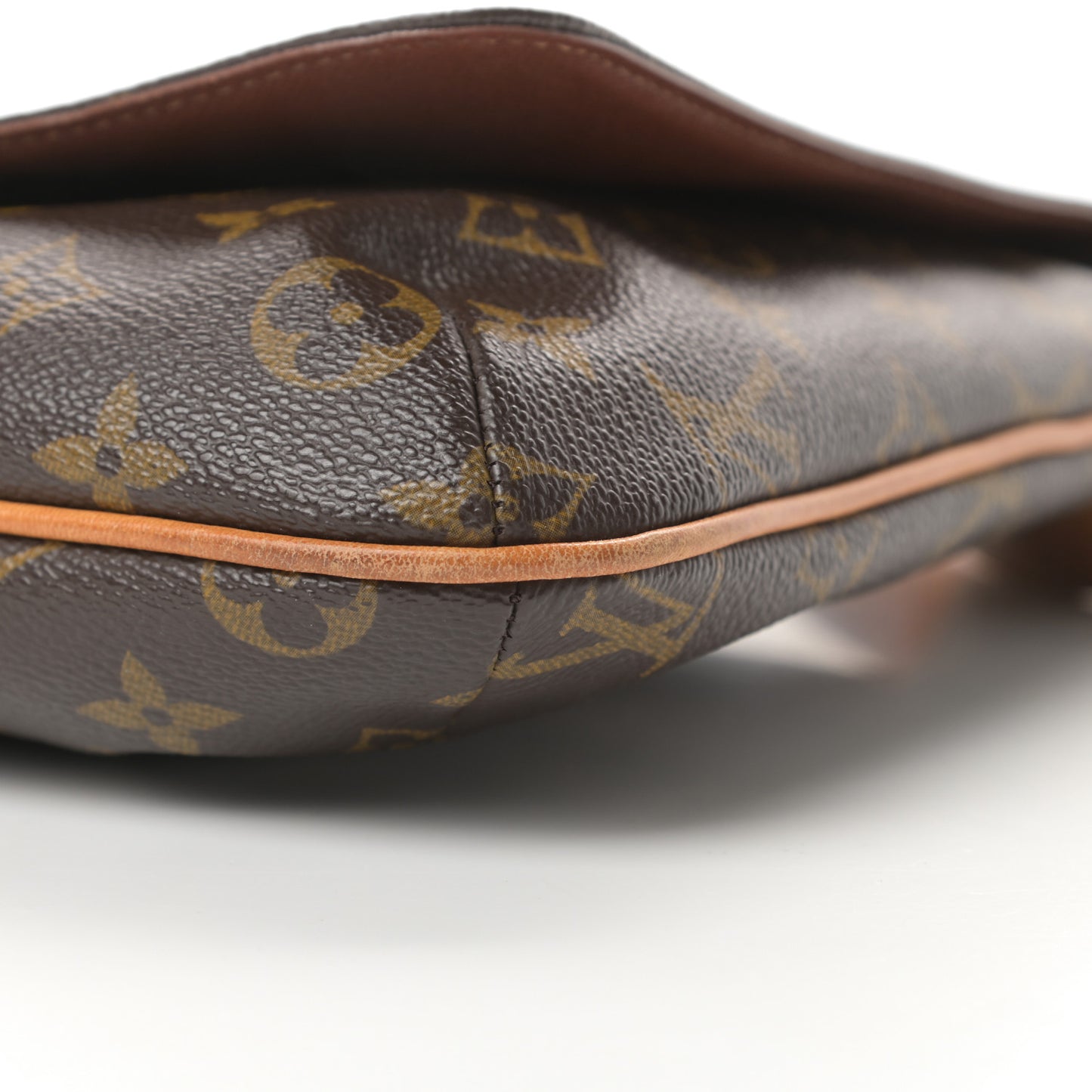 Monogram Musette Salsa