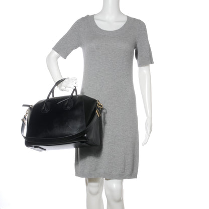 Givenchy Smooth Calfskin Medium Antigona Black 2 of 8