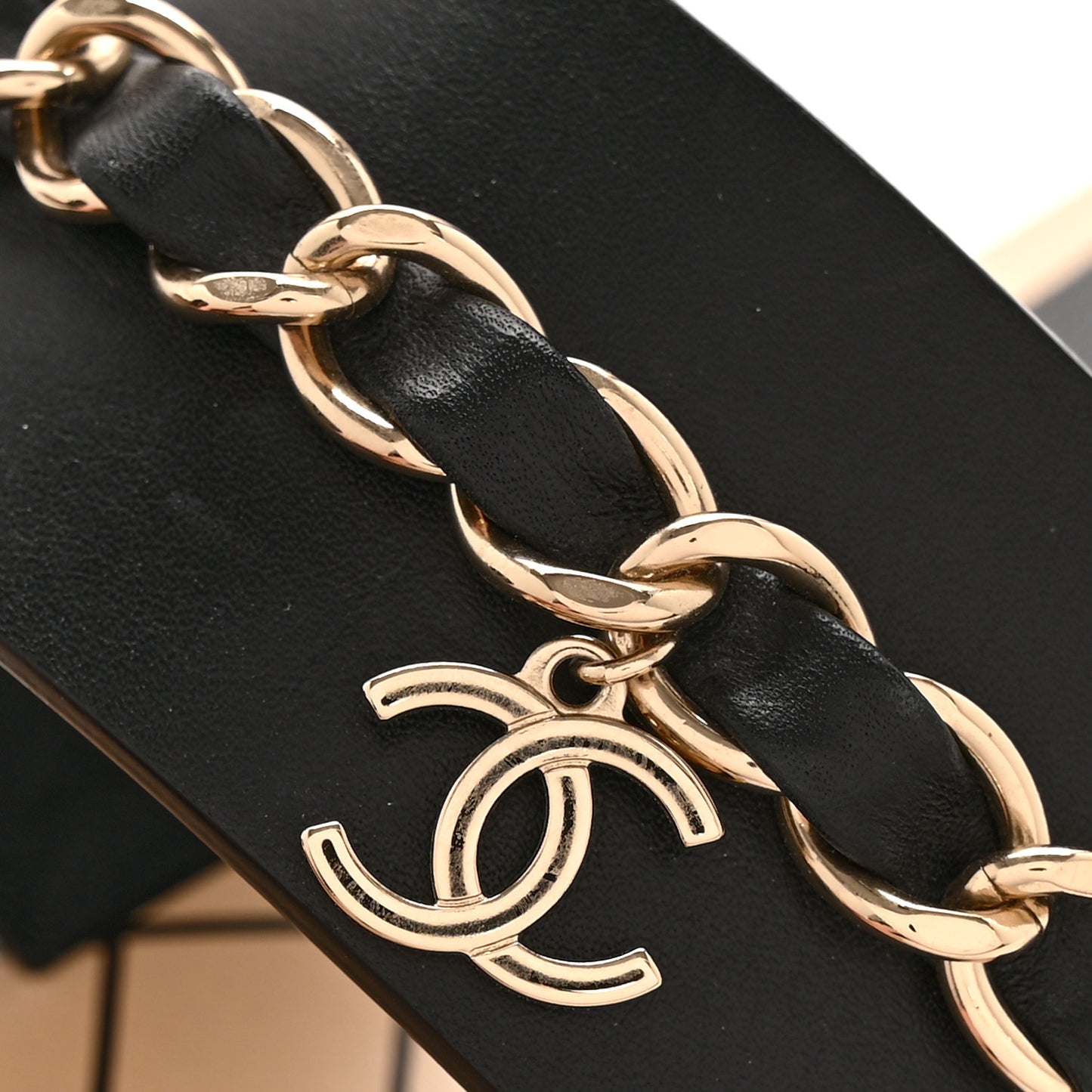 Calfskin Chain CC Logo Toe Ring Sandals 38.5 Black