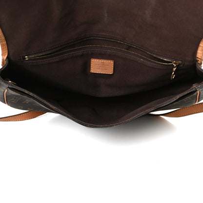 Louis Vuitton Monogram Menilmontant MM 5 of 17