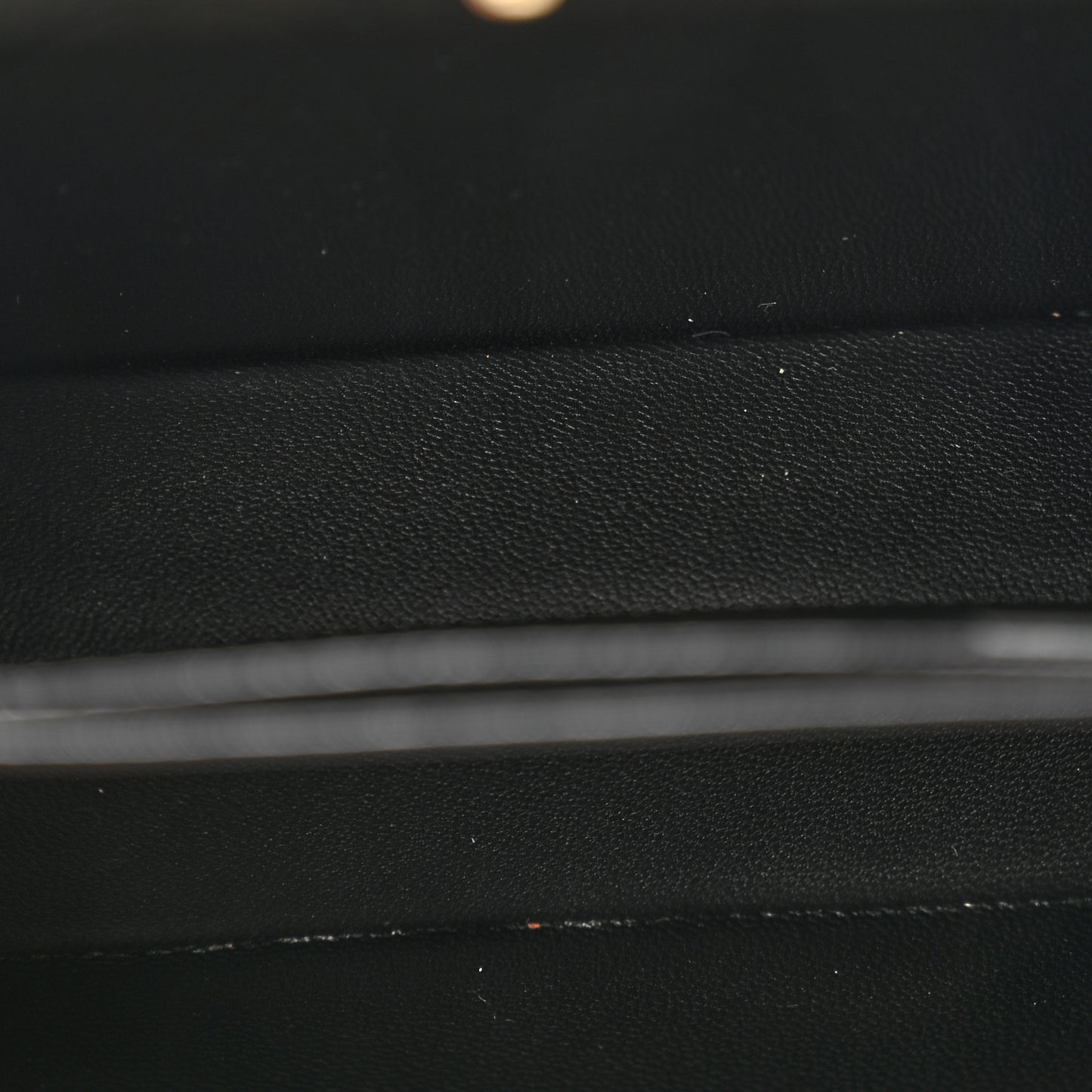 Lambskin Quilted Pearl CC Vanity Case Black