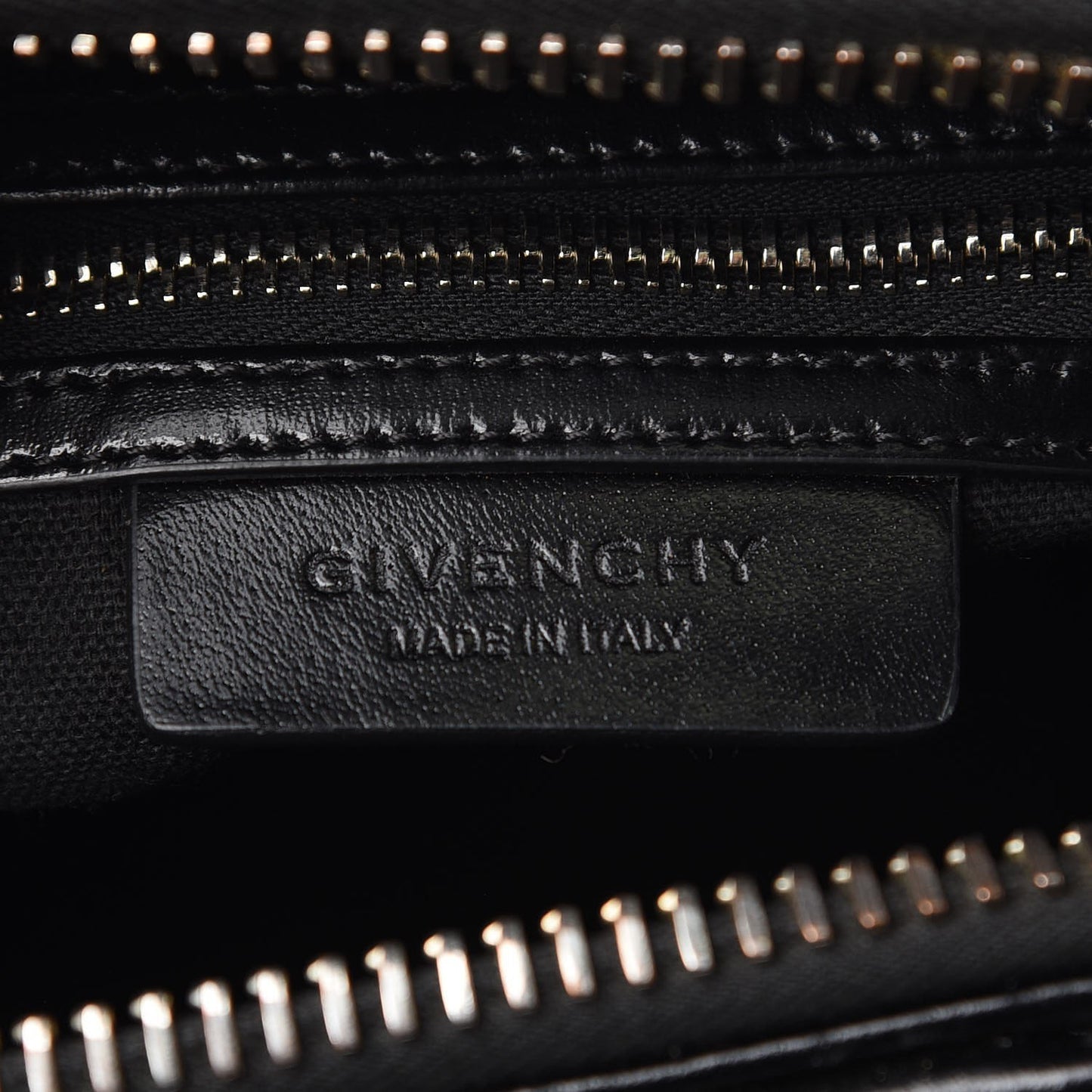 Shiny Lord Calfskin Mini Antigona Black