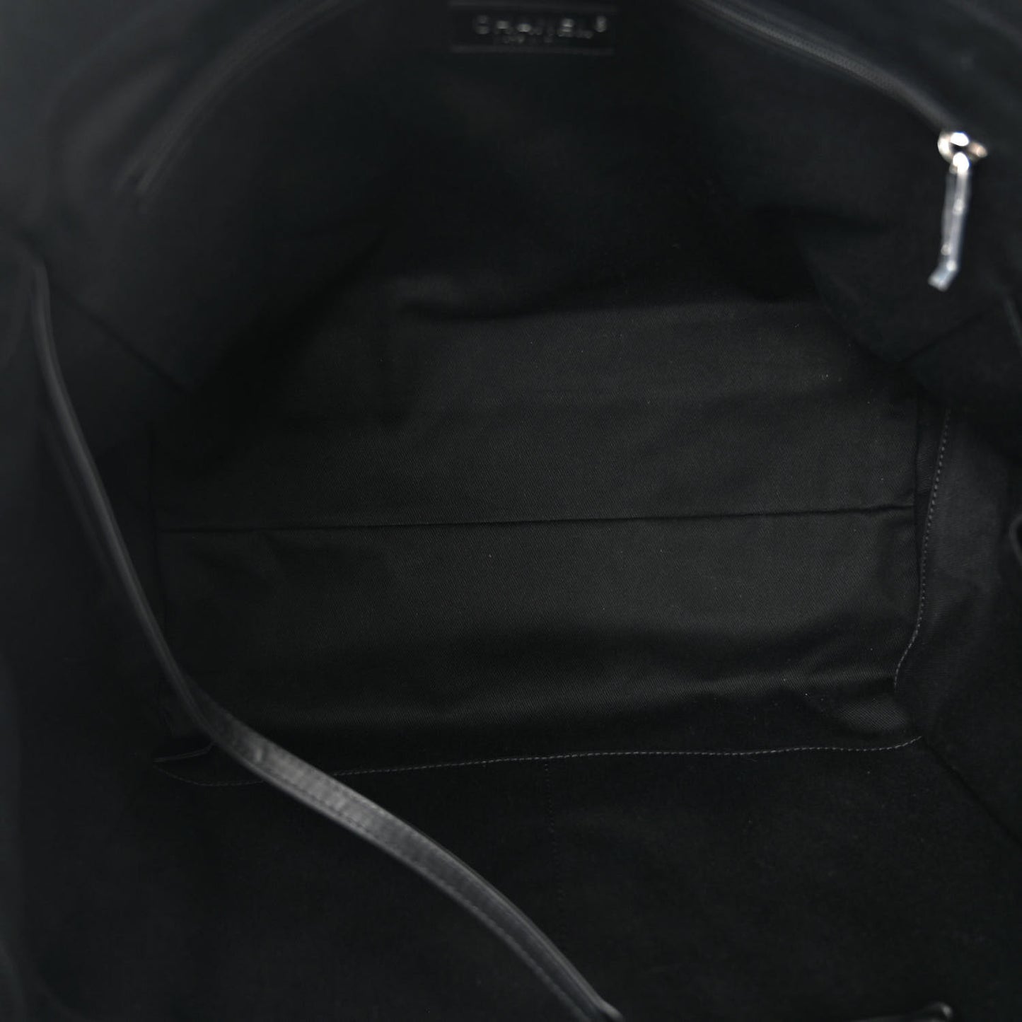 Canvas Pearl Medium Deauville Tote Black