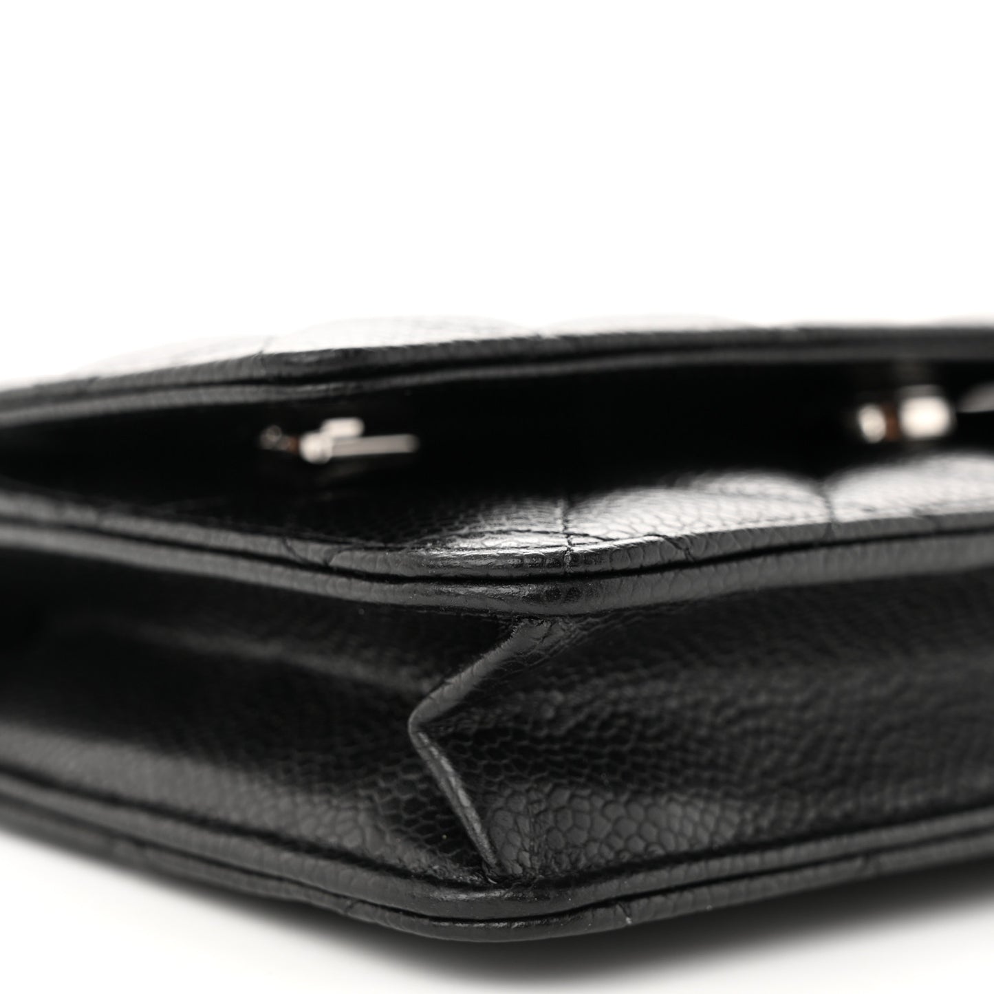 Caviar Quilted Wallet on Chain WOC Black