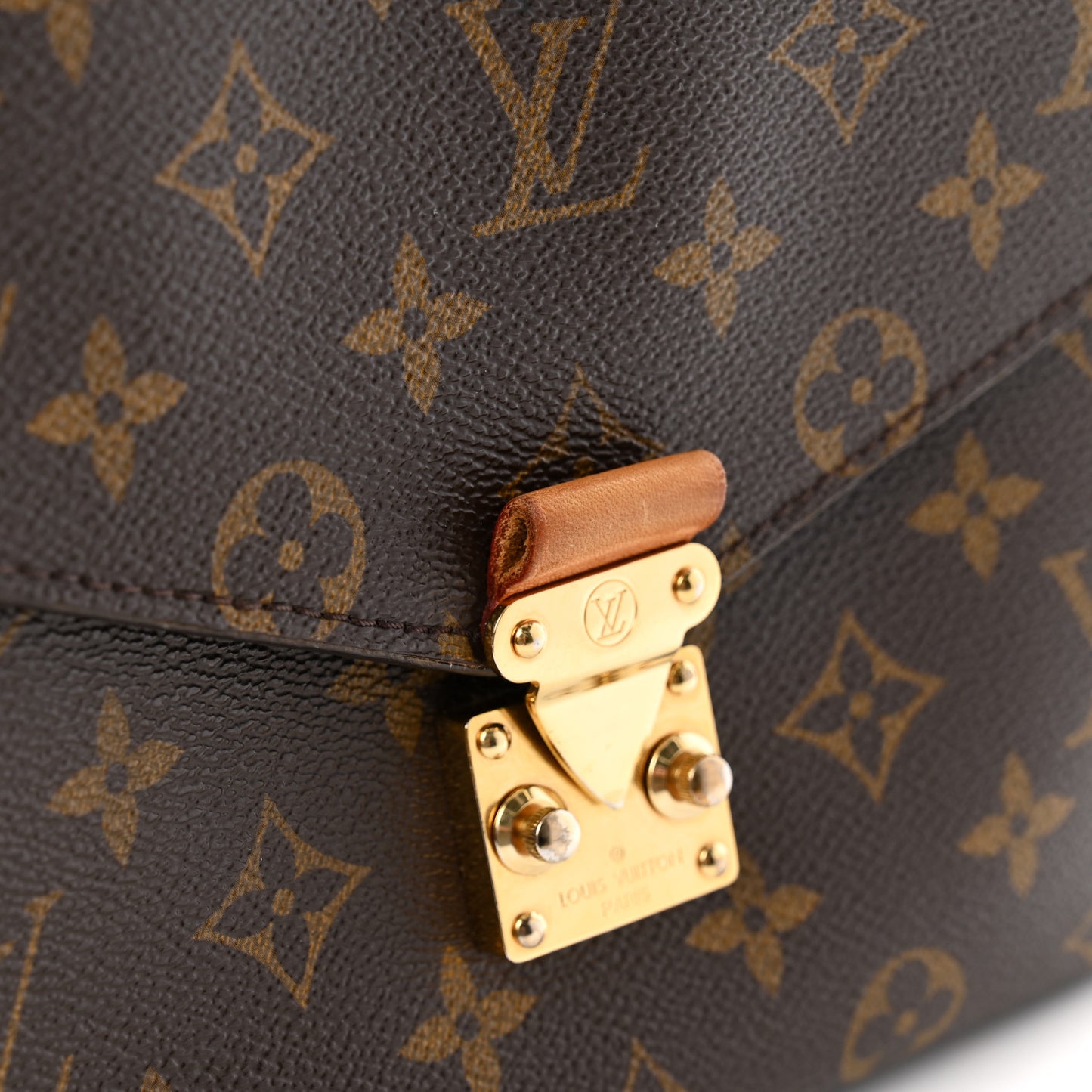 Monogram Pochette Metis