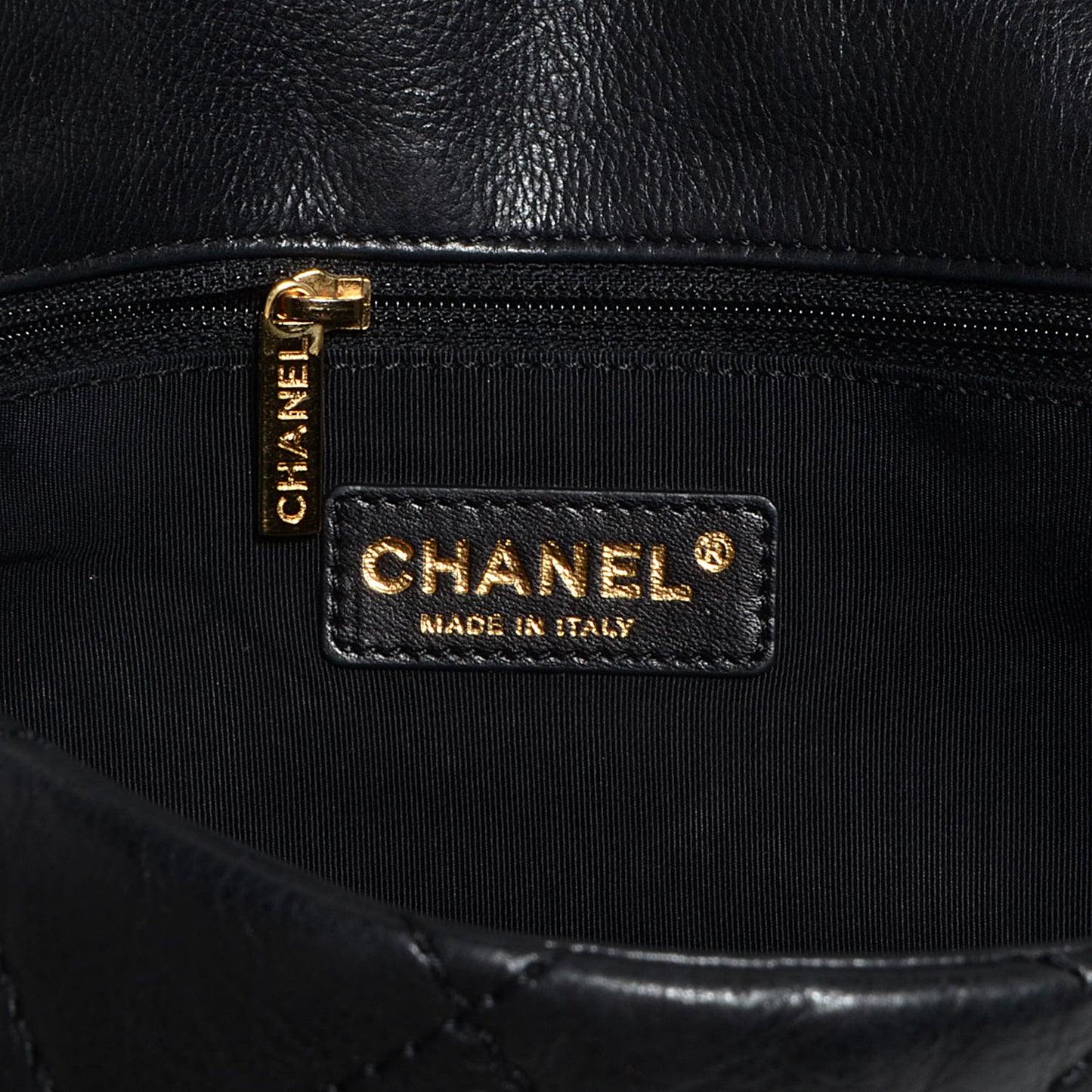 Calfskin Quilted Medium Chain Me Flap Black