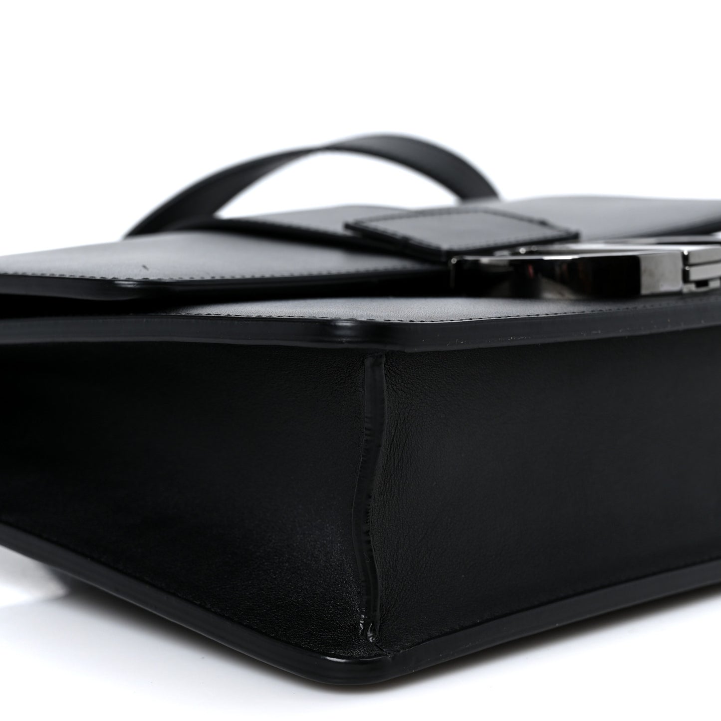 Box Calfskin 30 Montaigne Flap Bag Black