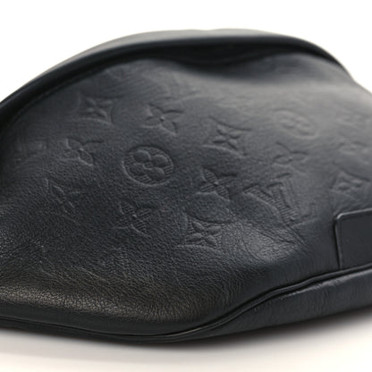 Louis Vuitton Calfskin Monogram Shadow Discovery Bumbag Black 7 of 8