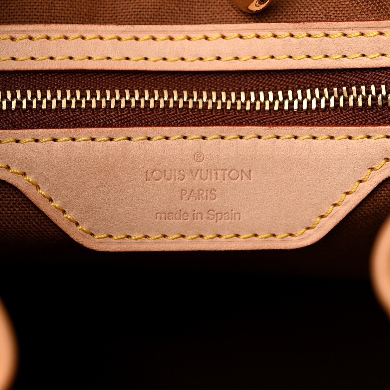 Louis Vuitton Monogram Batignolles Vertical 6 of 9