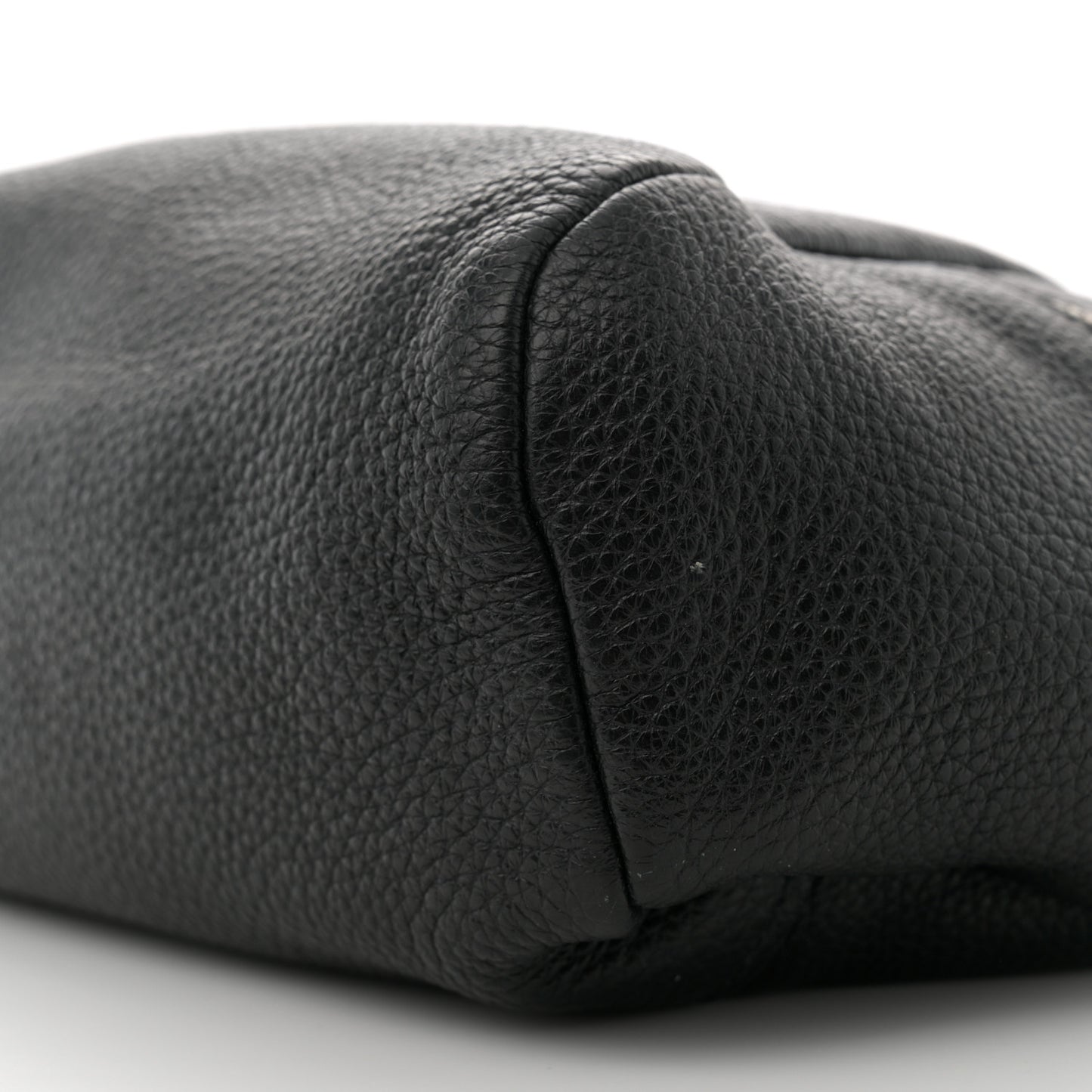 Vitello Daino Triangle Logo Embossed Shoulder Bag Black