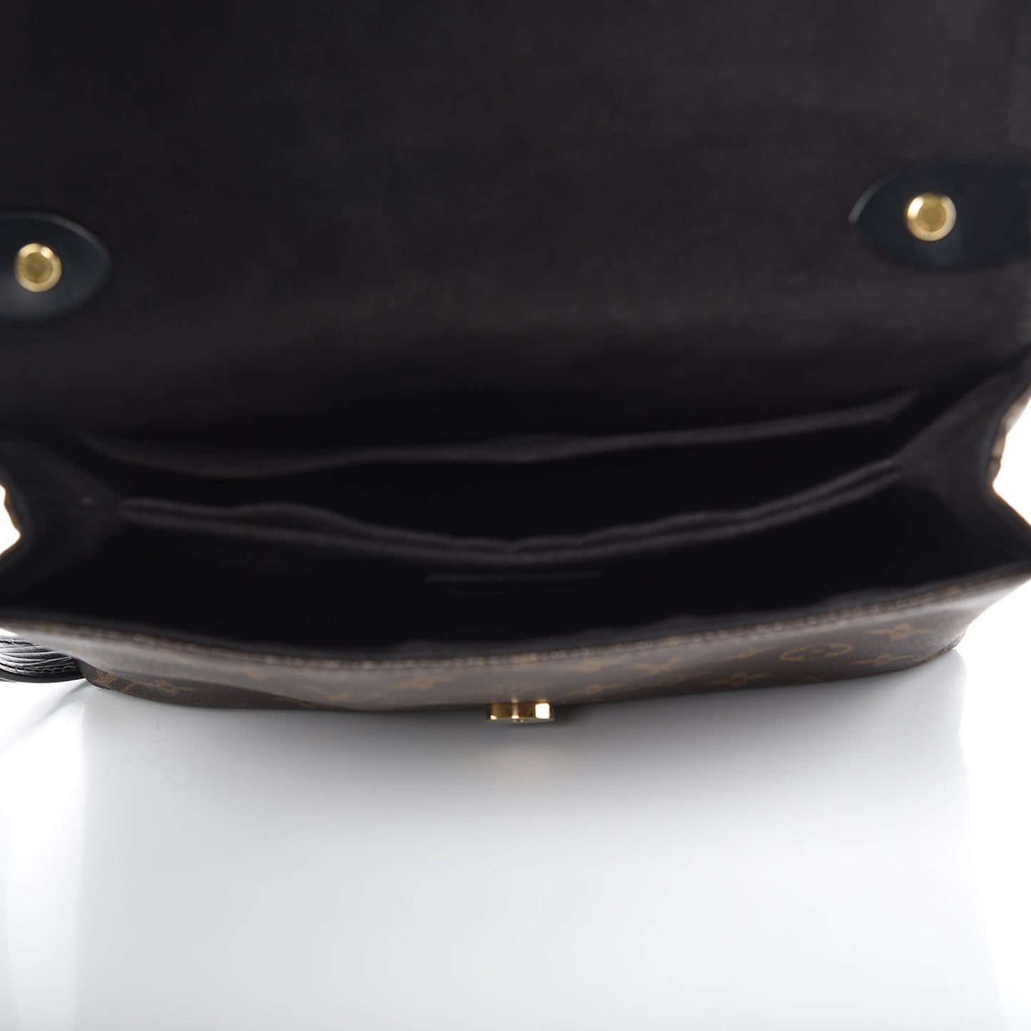 Epi Monogram Saint Michel Black