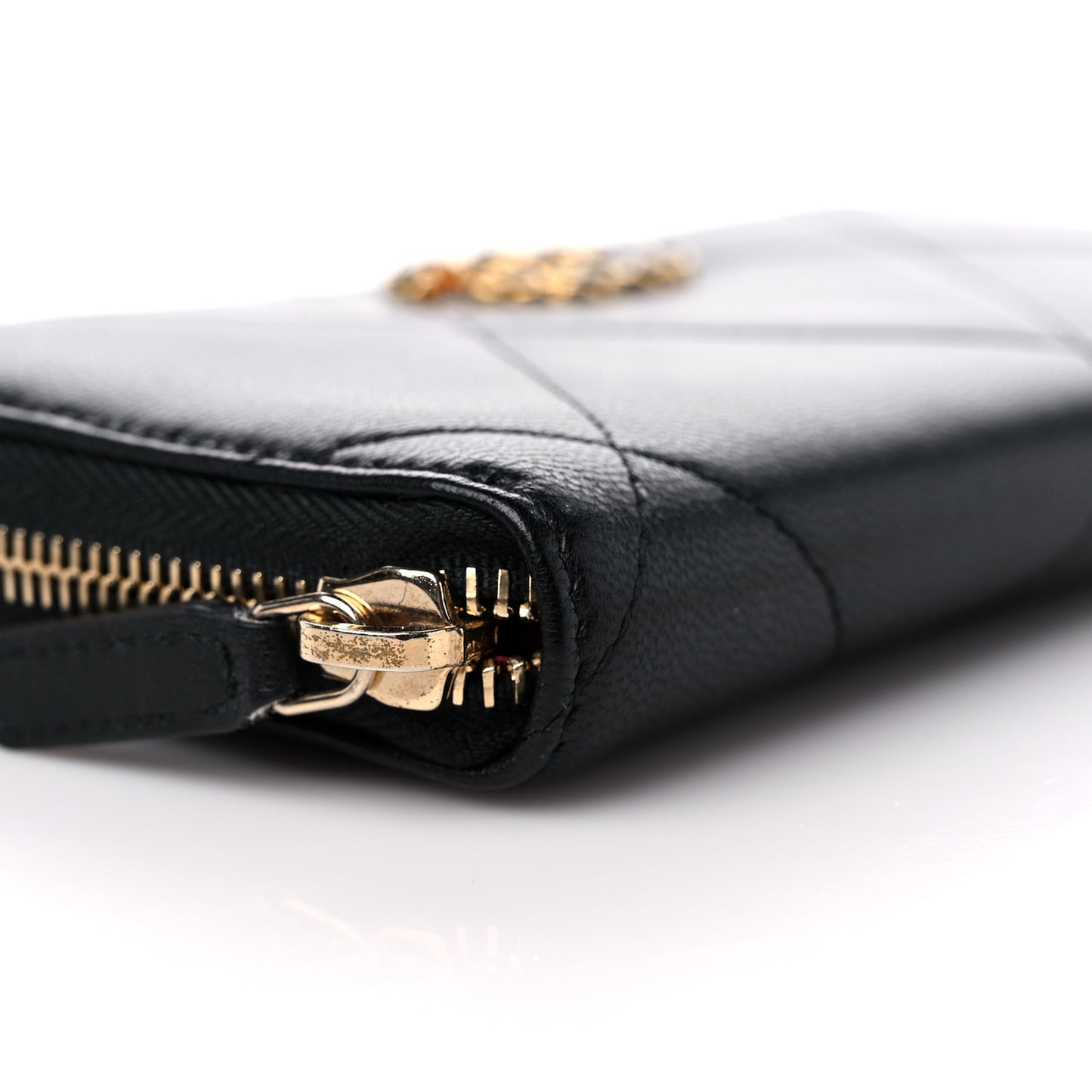 Shiny Goatskin Quilted Chanel 19 Long Zipped Around Wallet Black
