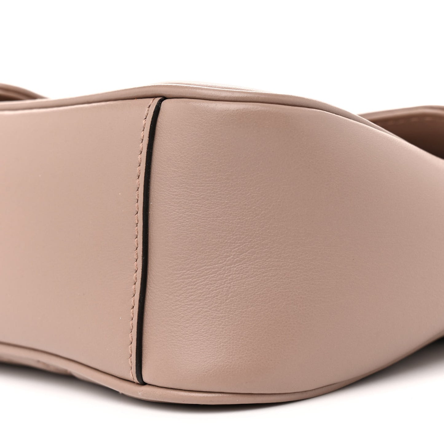 Calfskin Matelasse Small GG Marmont Porcelain Rose