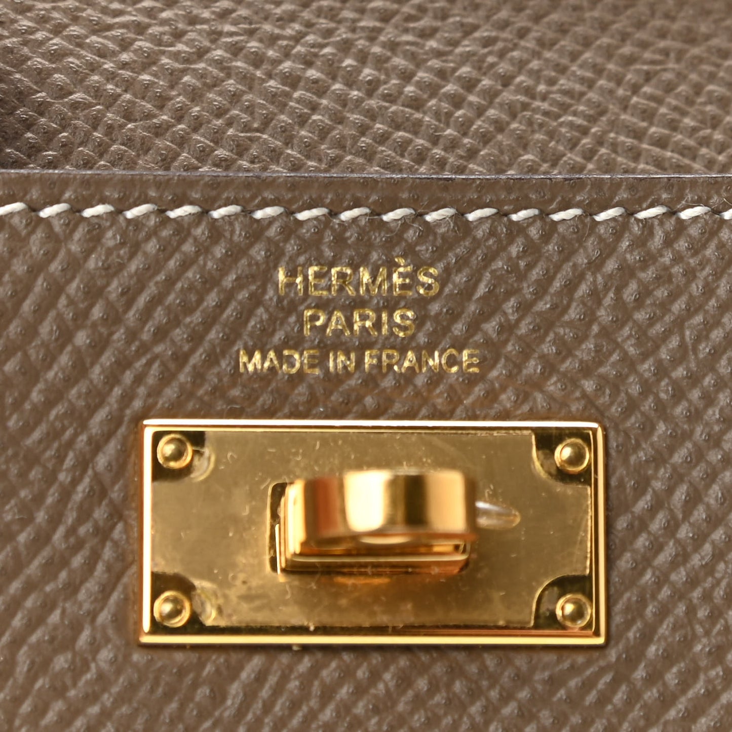 Epsom Kelly Pocket Compact Wallet Etoupe