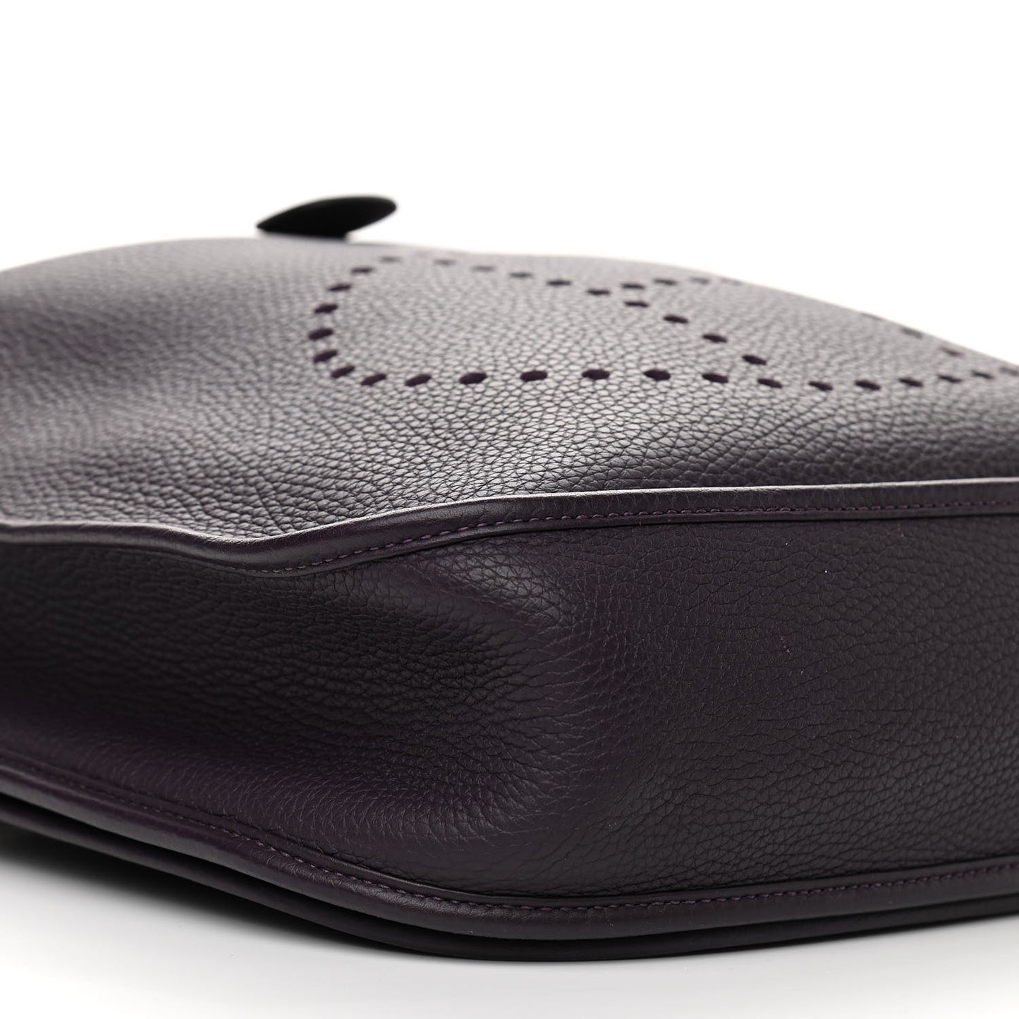 Taurillon Clemence Evelyne III GM Raisin