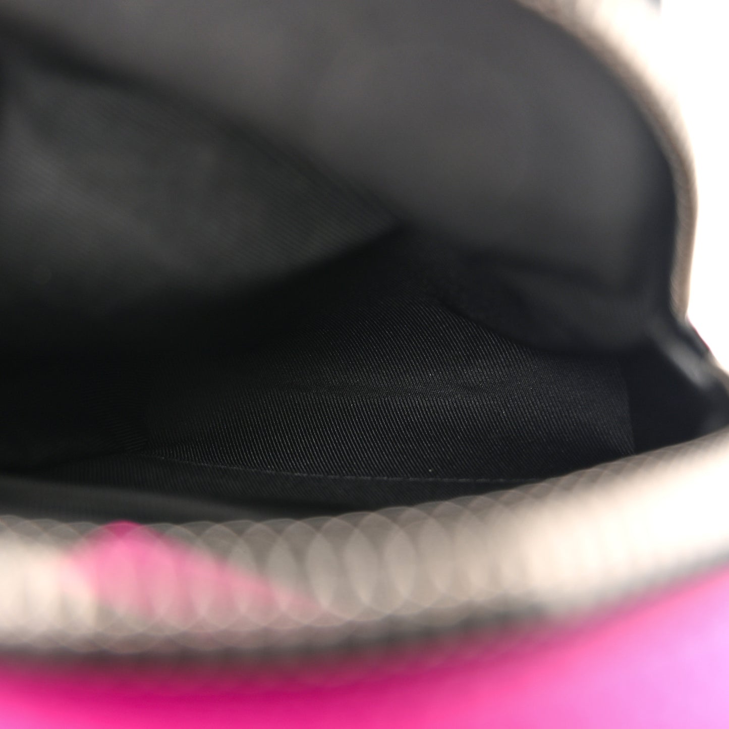 Taigarama Outdoor Slingbag Fuchsia