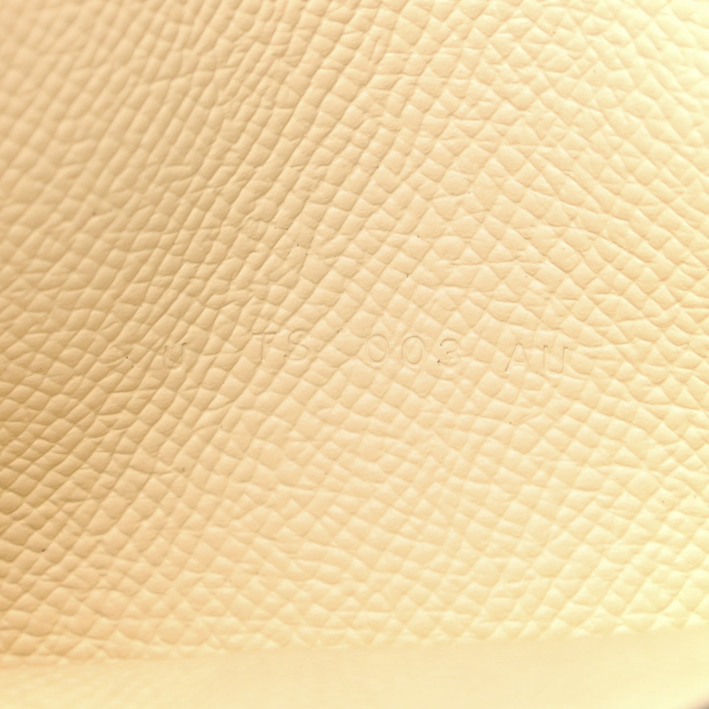 Epsom Kelly Pocket Compact Wallet Nata